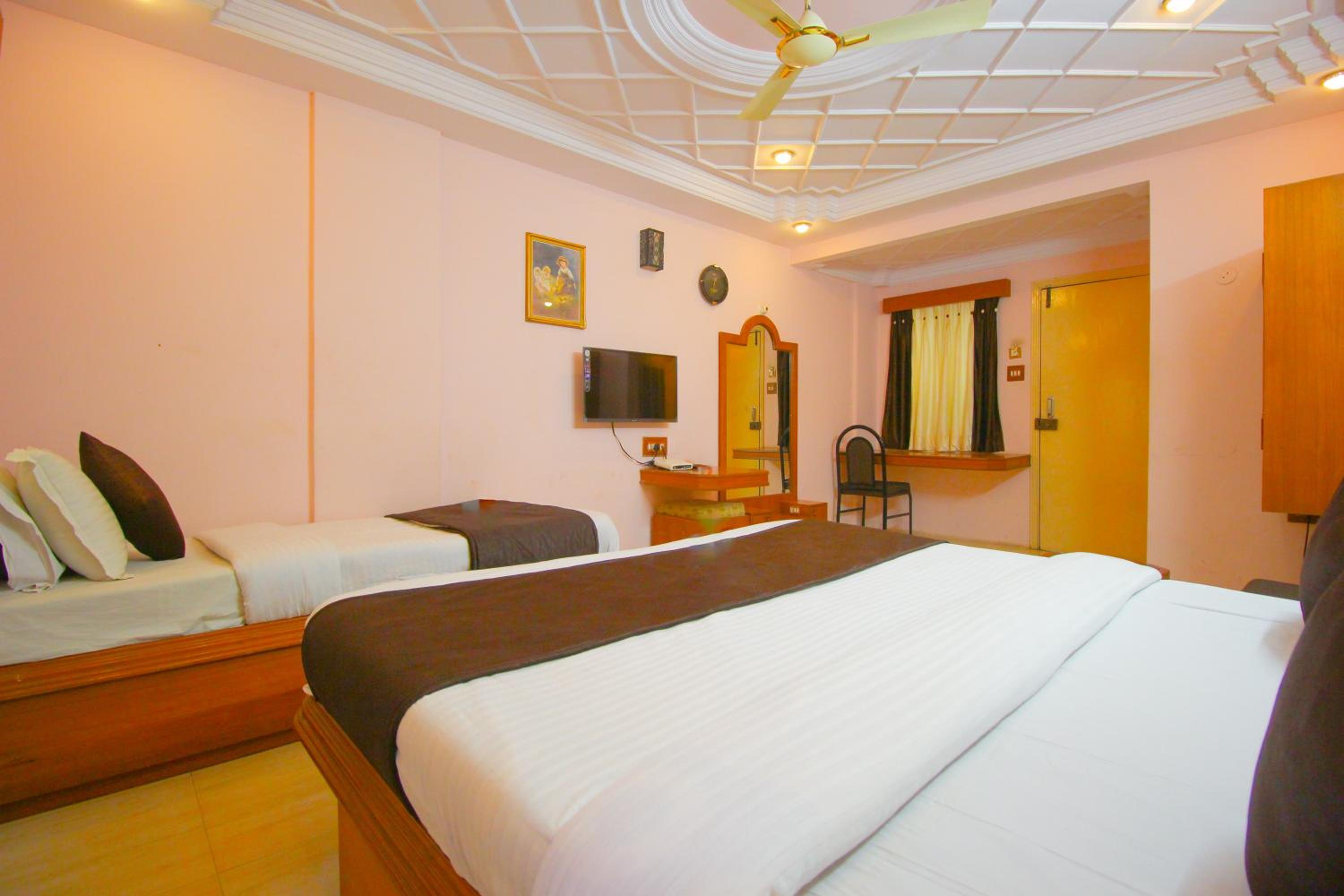 Luxury Triple Room - Photo 9