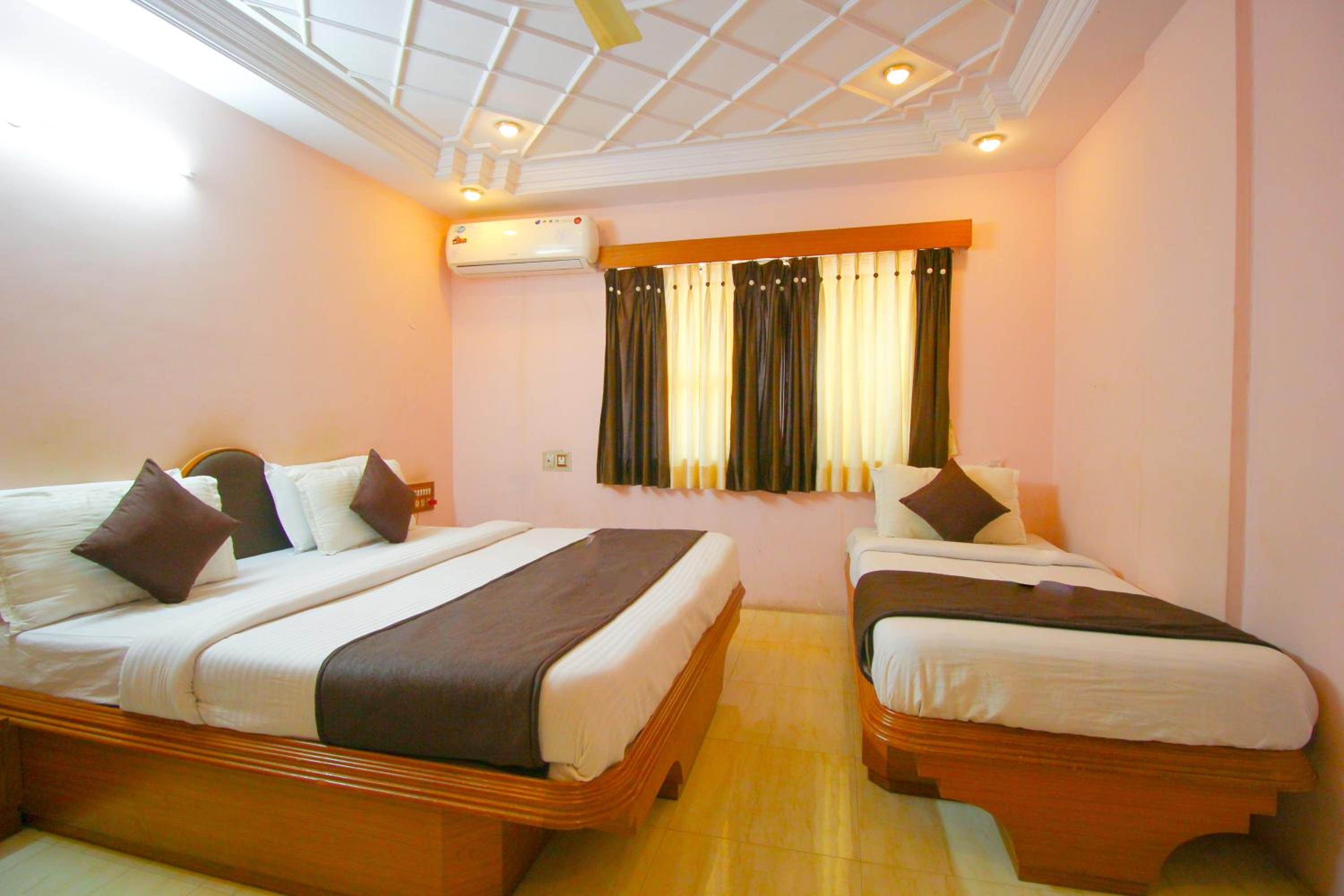 Luxury Triple Room - Photo 14