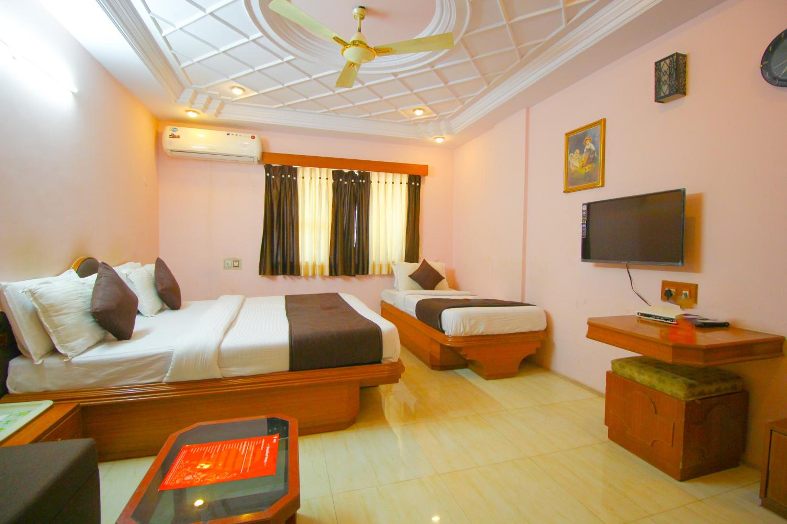 Luxury Triple Room - Photo 17