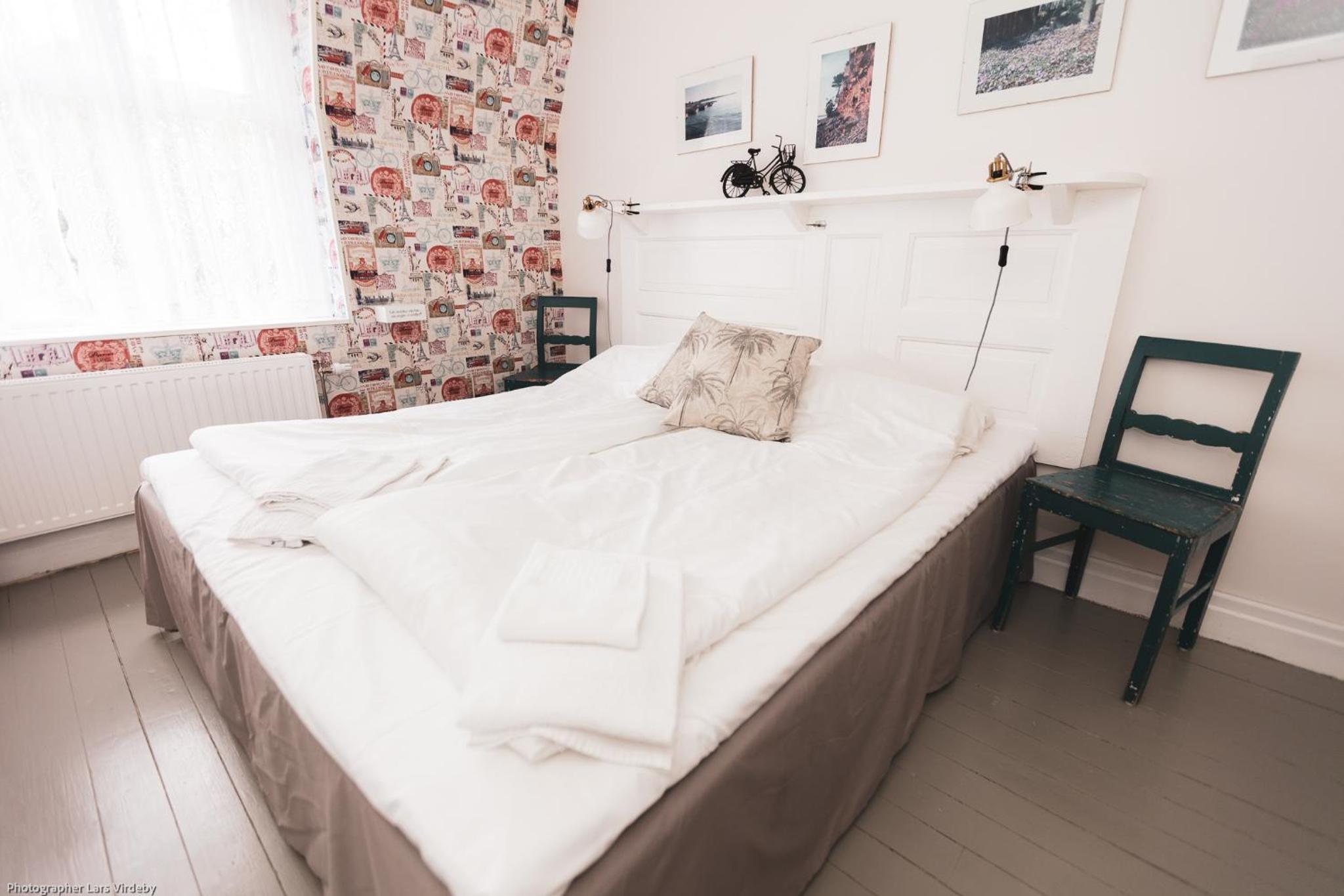 Standard Double Room with Shared Bathroom photo 1