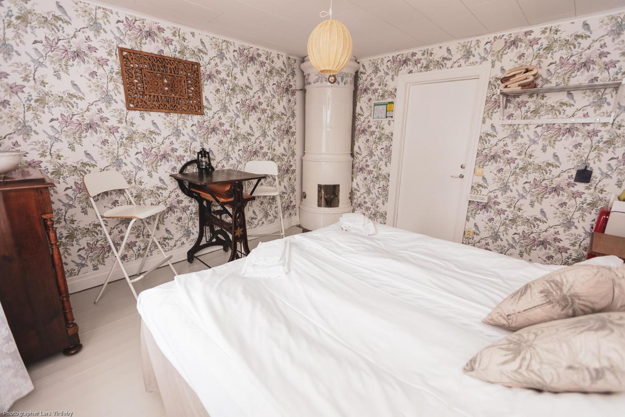 Standard Double Room with Shared Bathroom photo 2