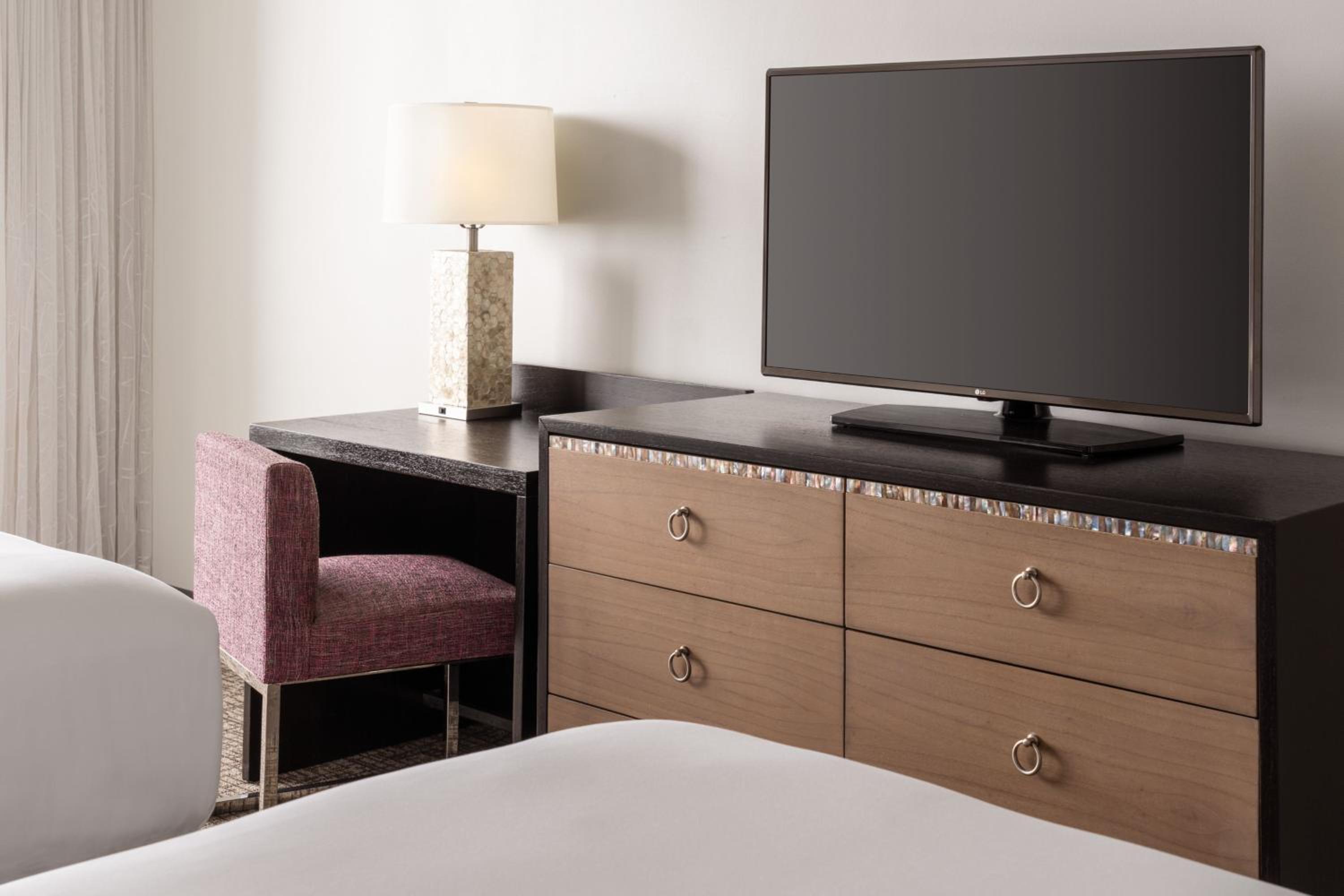 Princess Ocean Double, Guest room, 2 Double, Ocean view thumbnail 5