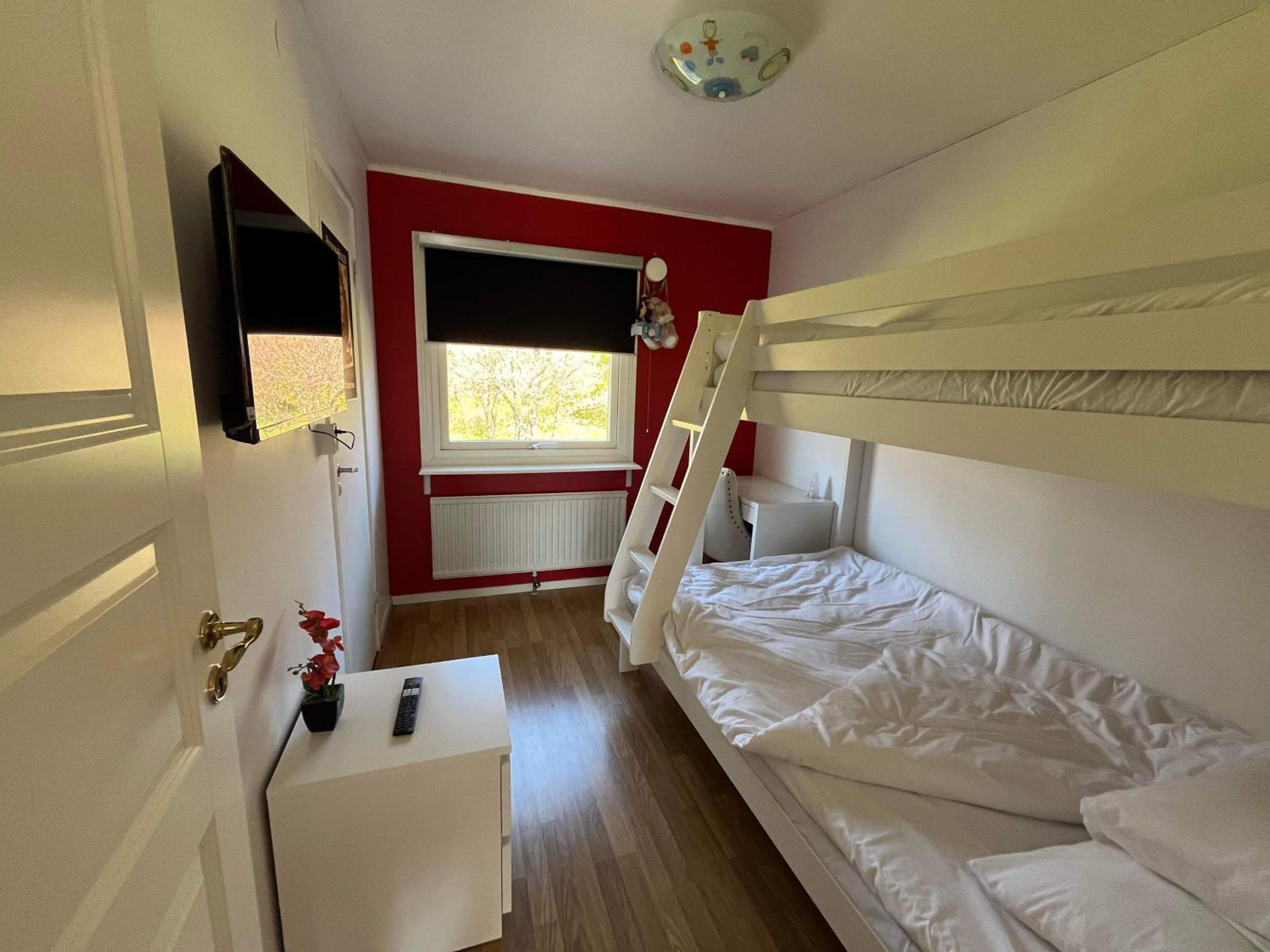 Three-Bedroom Villa photo 1
