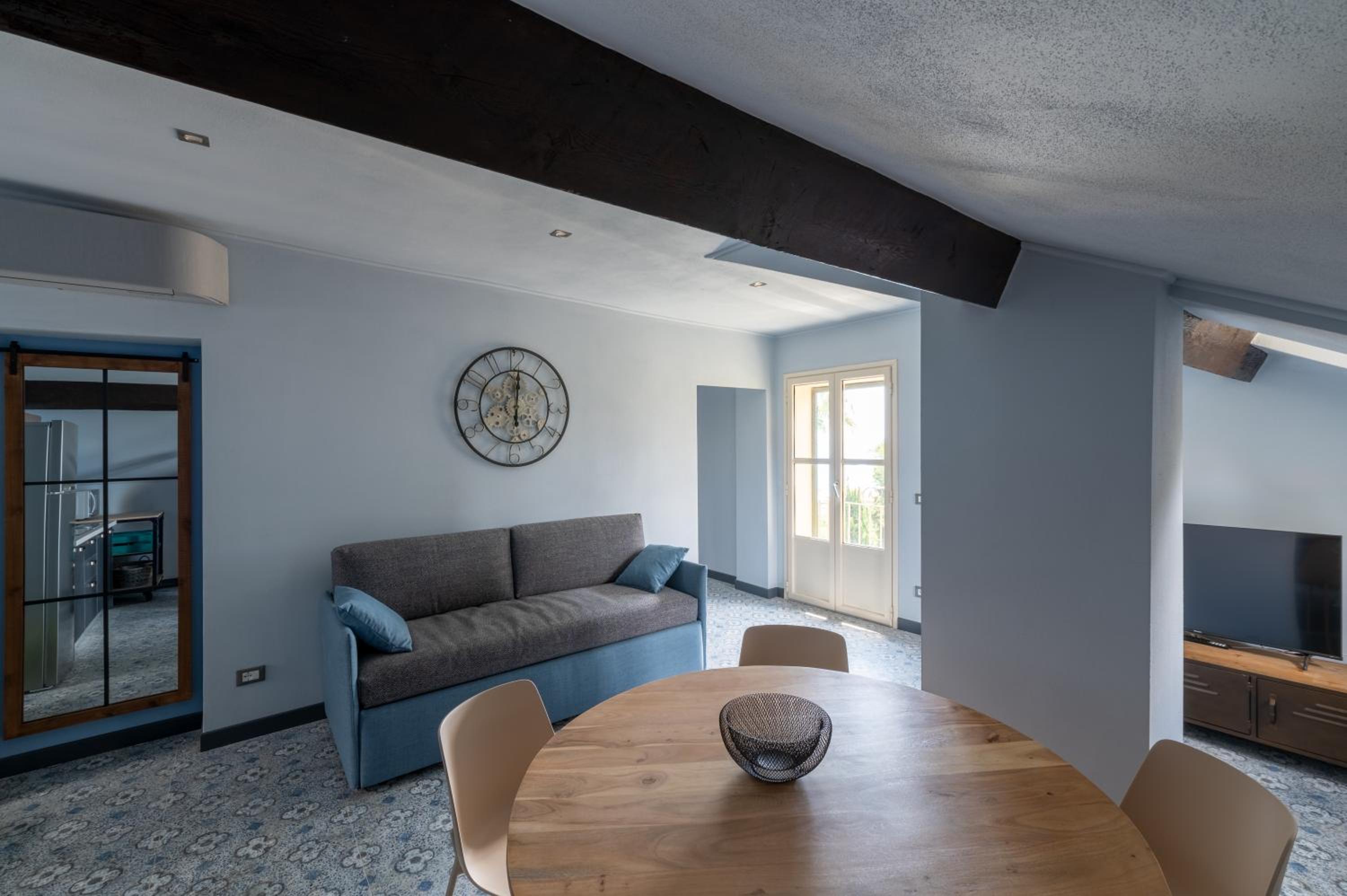 Apartment with Sea View