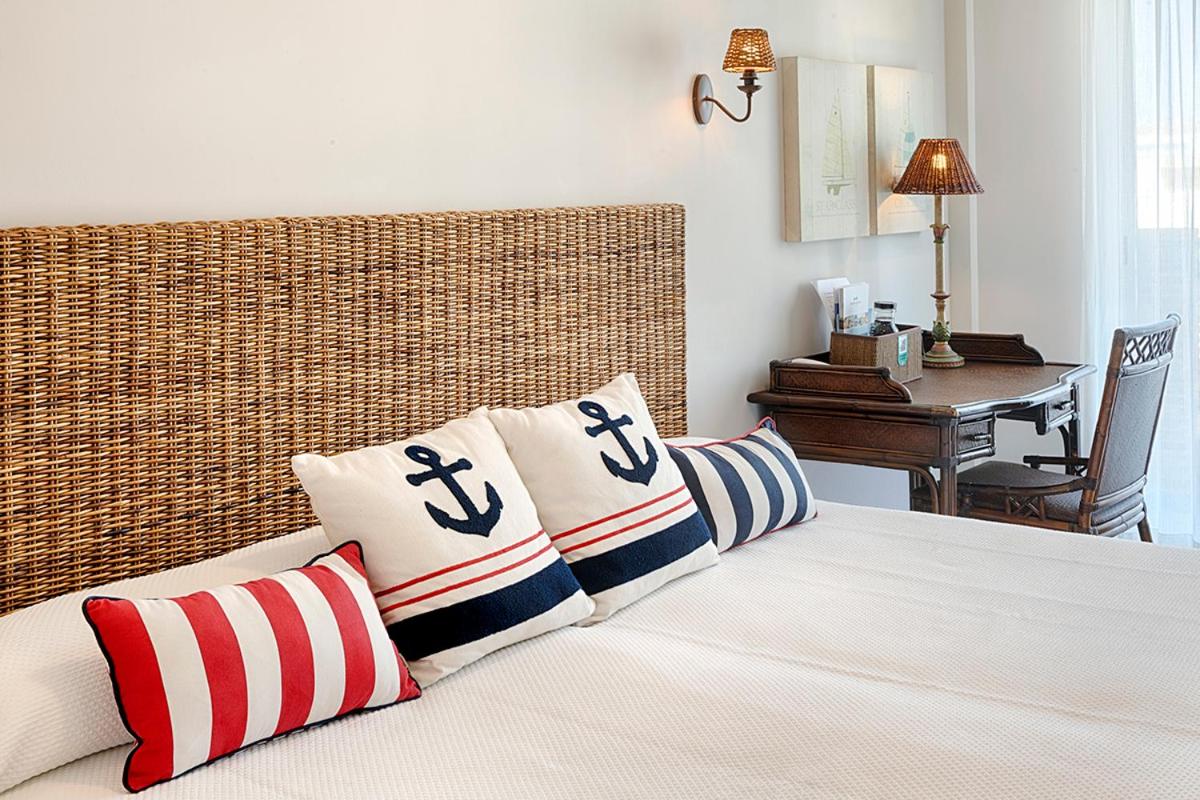 Double or Twin Room with Frontal Sea View - Photo 1