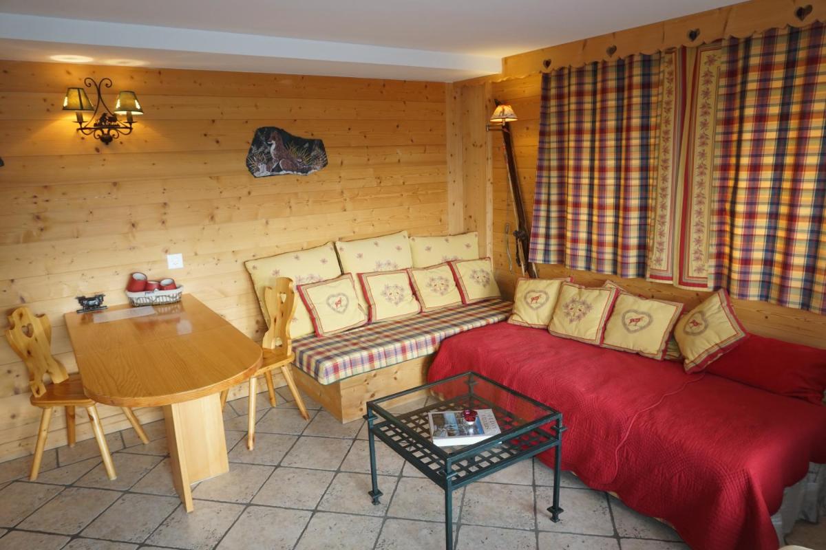 One-Bedroom Apartment with Terrace Les Renardeaux photo 1