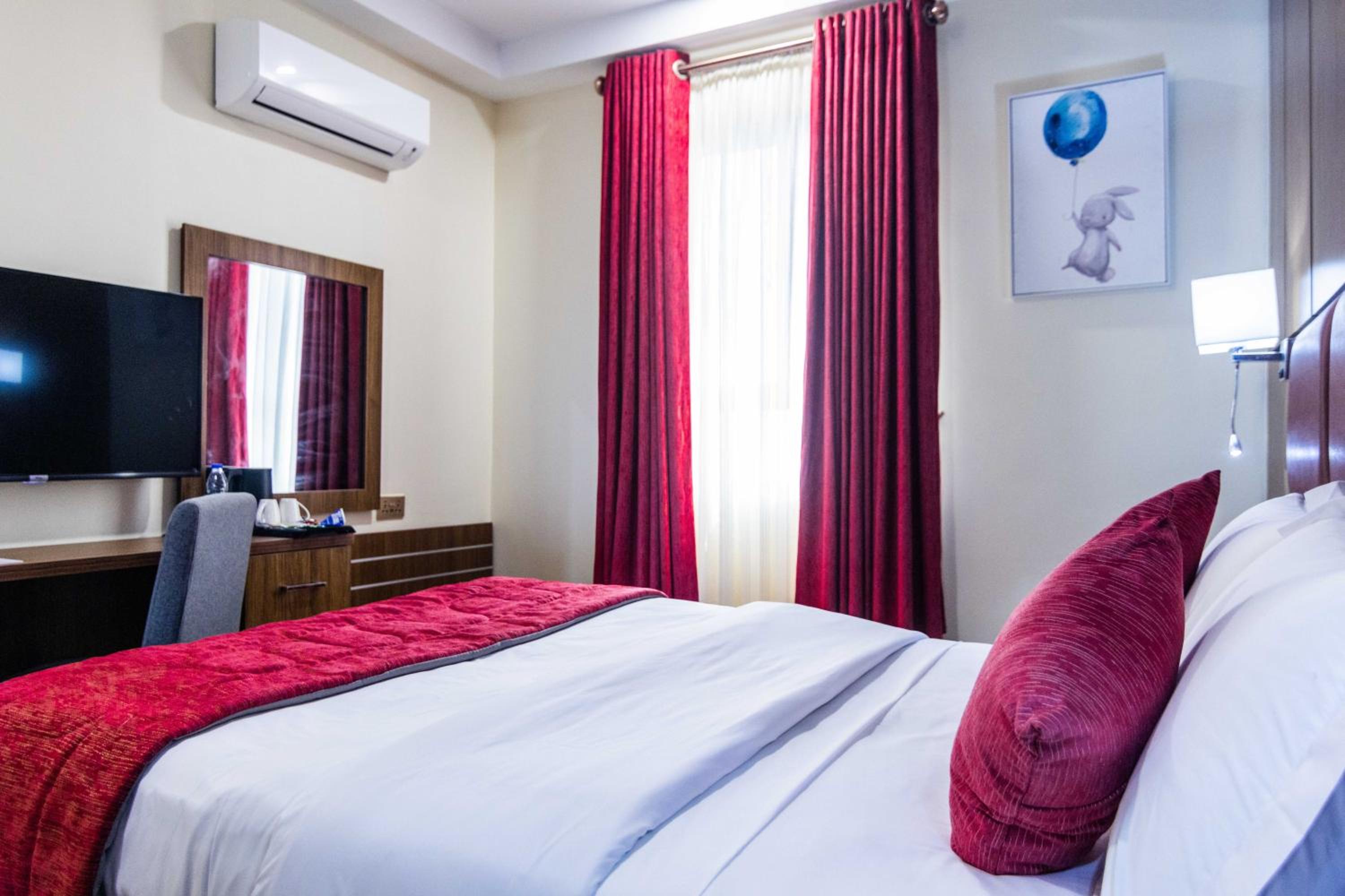Double Room With Private Bathroom