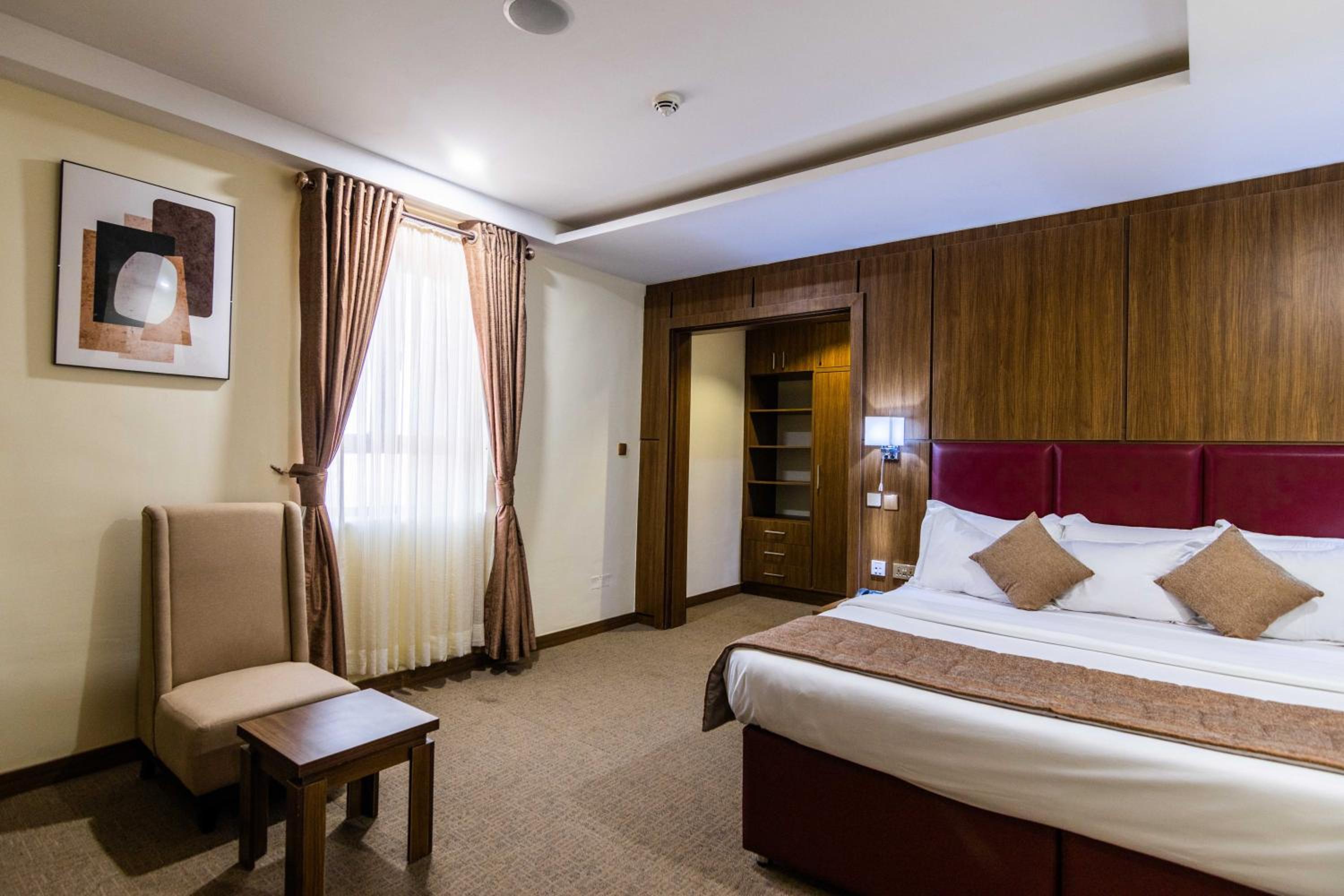 Deluxe King Room