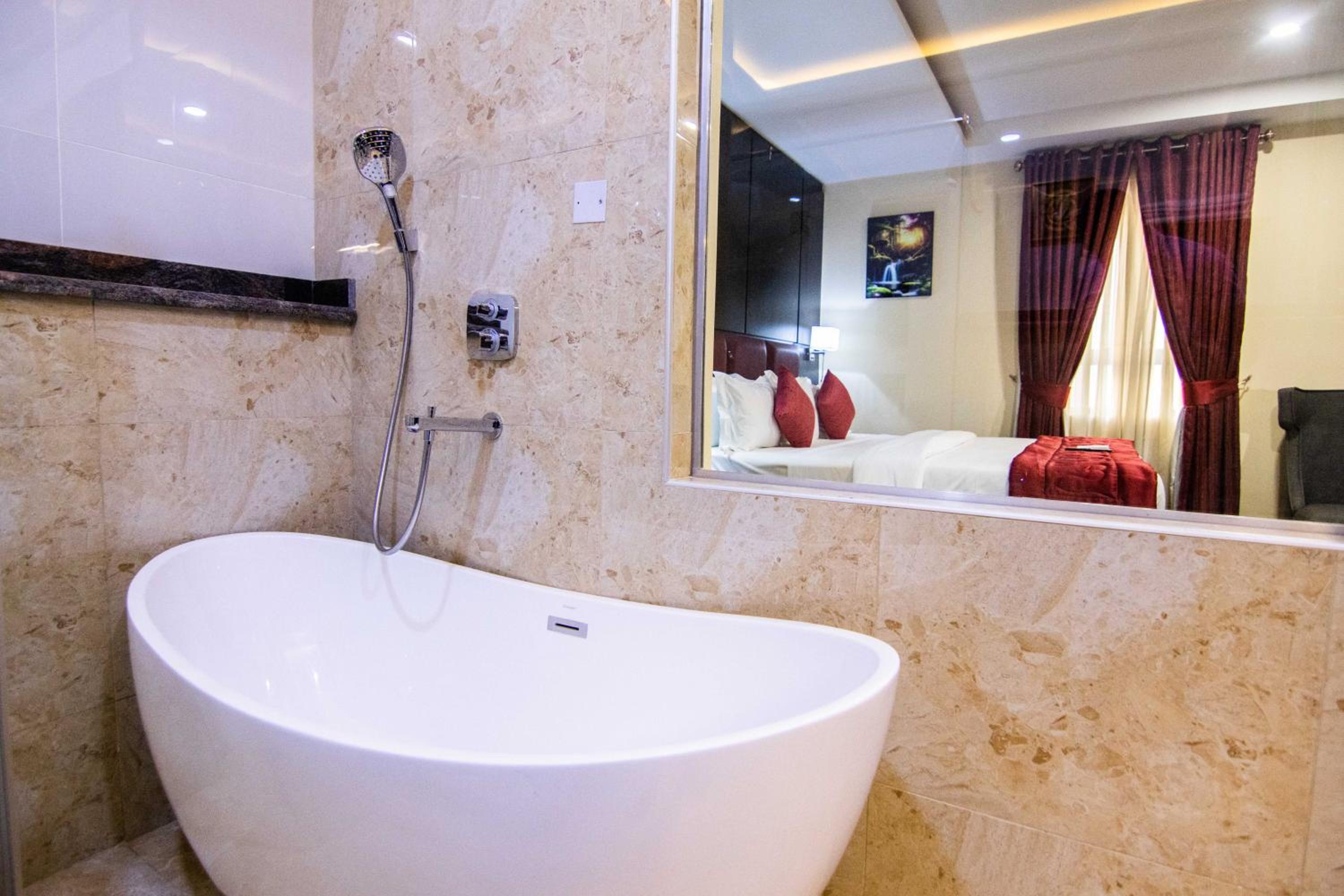 Executive Suite photo 3