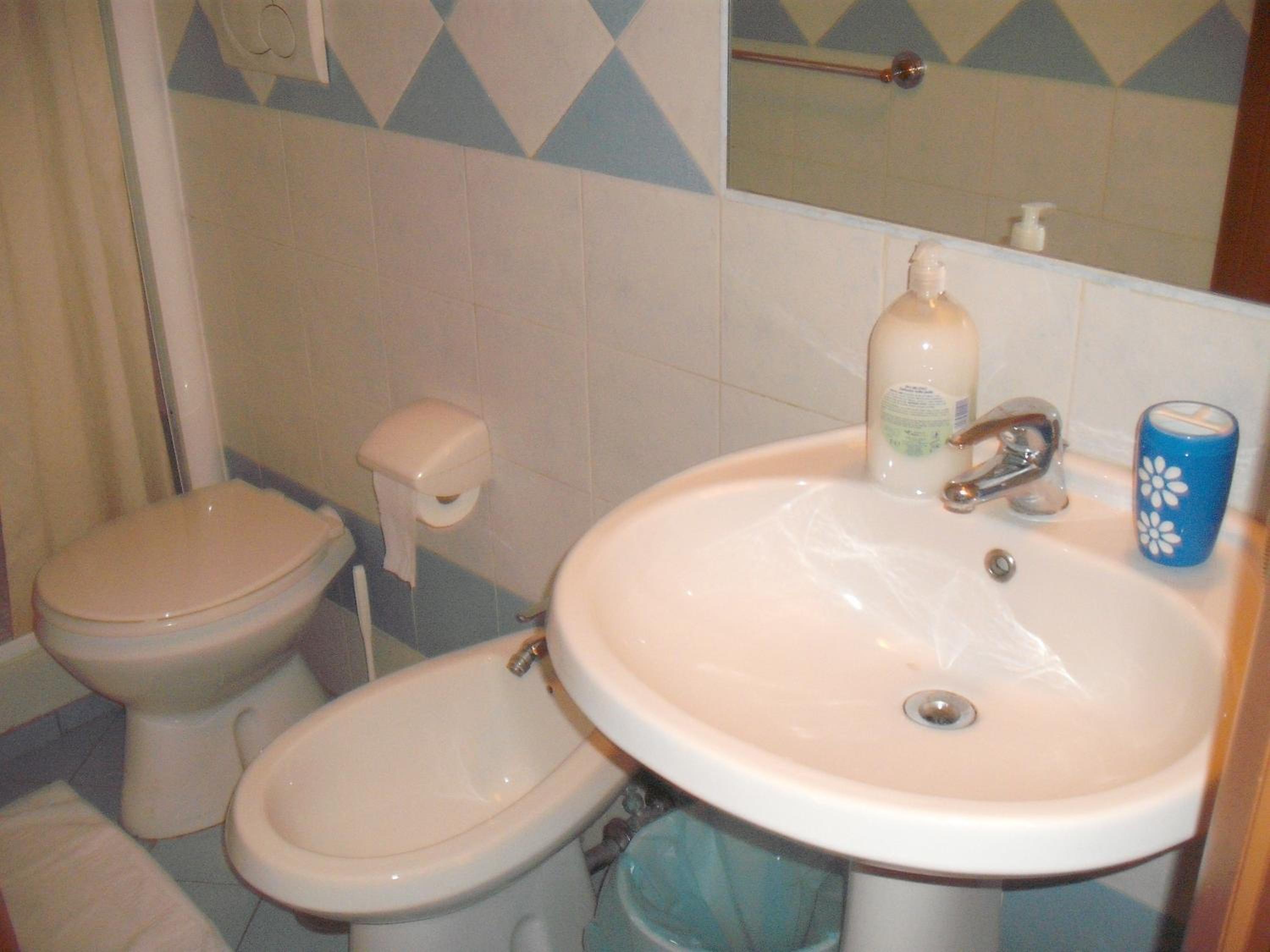 Double or Twin Room photo 3