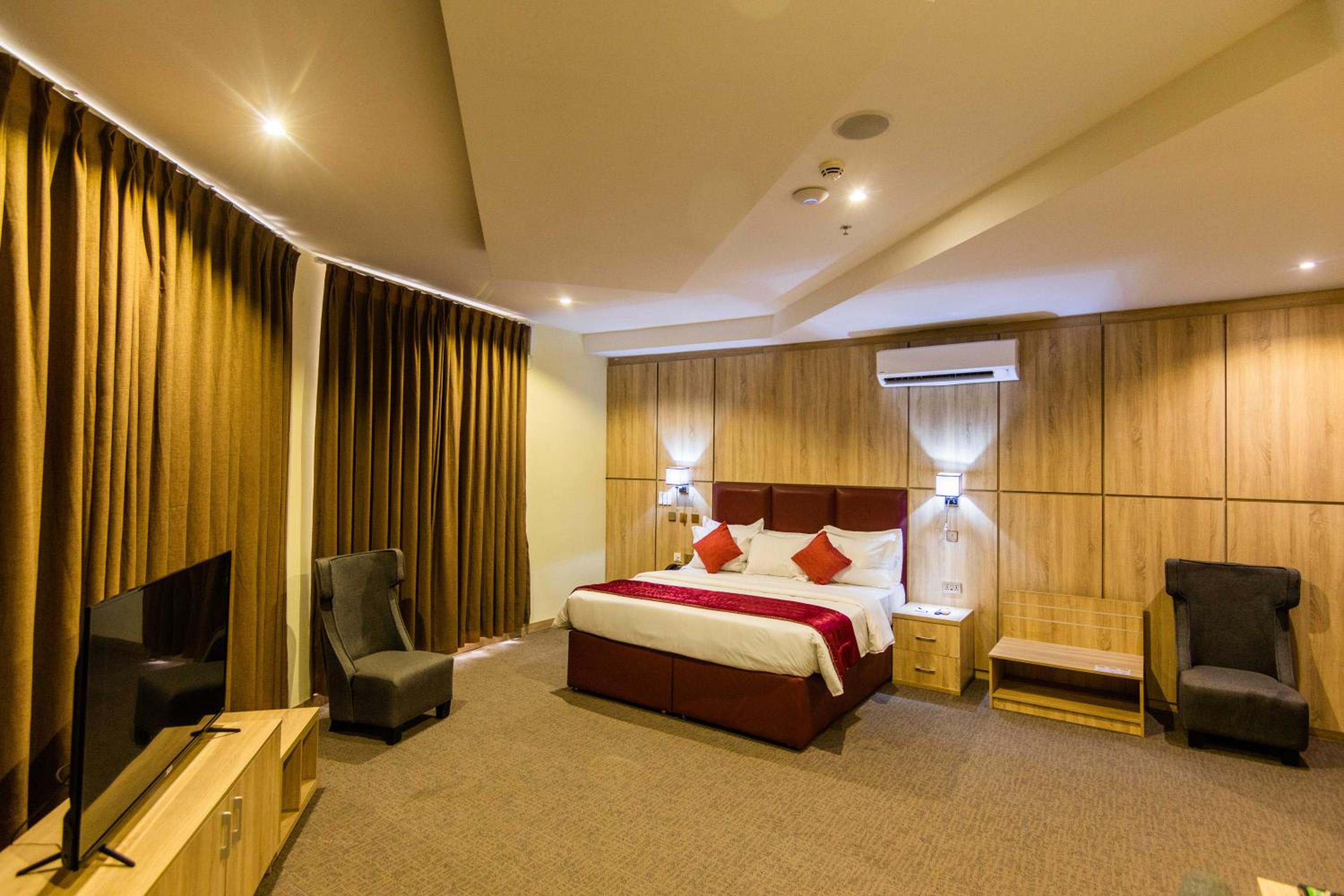 Superior Suite photo 2