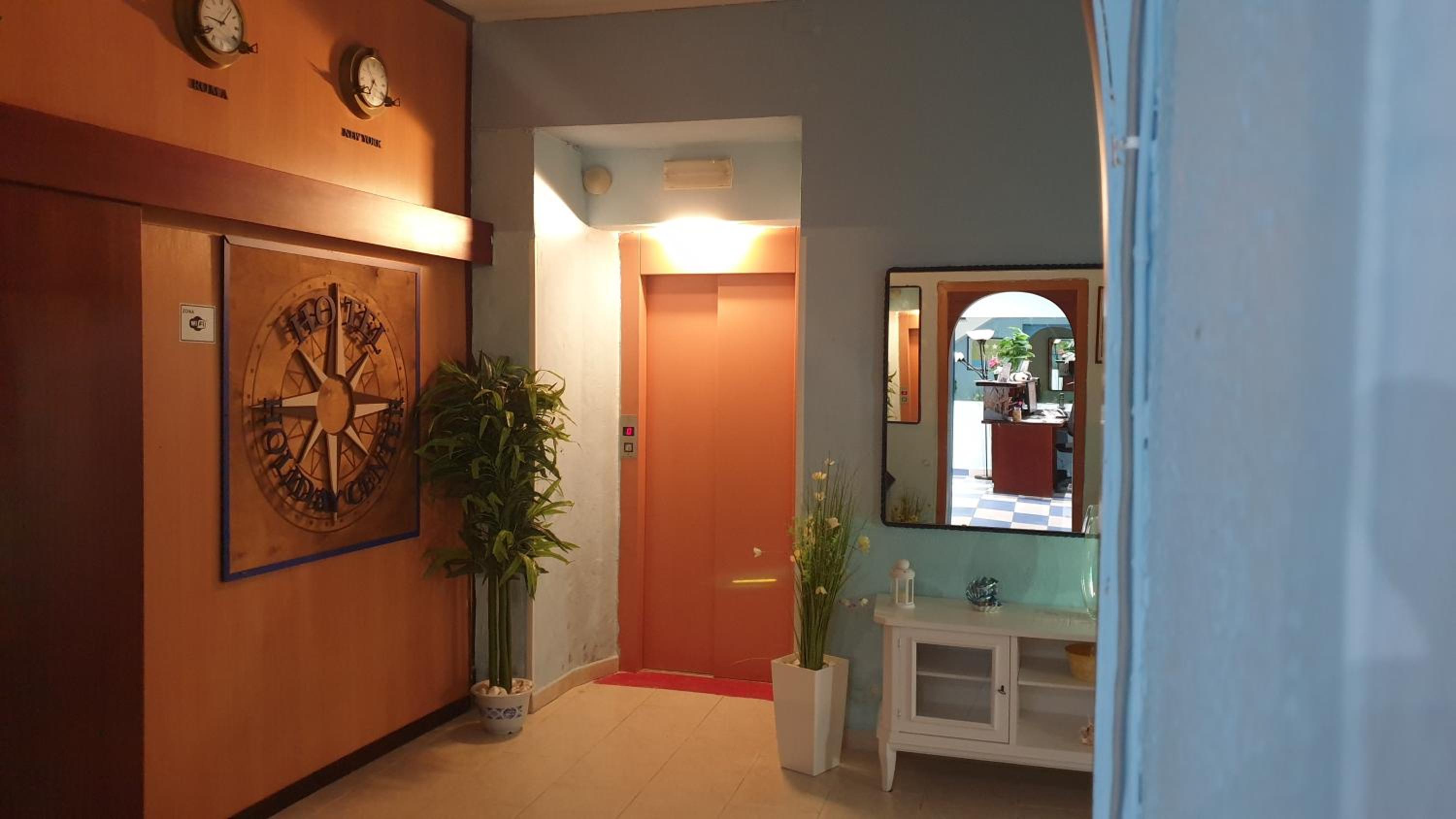 Double Room - Photo 11