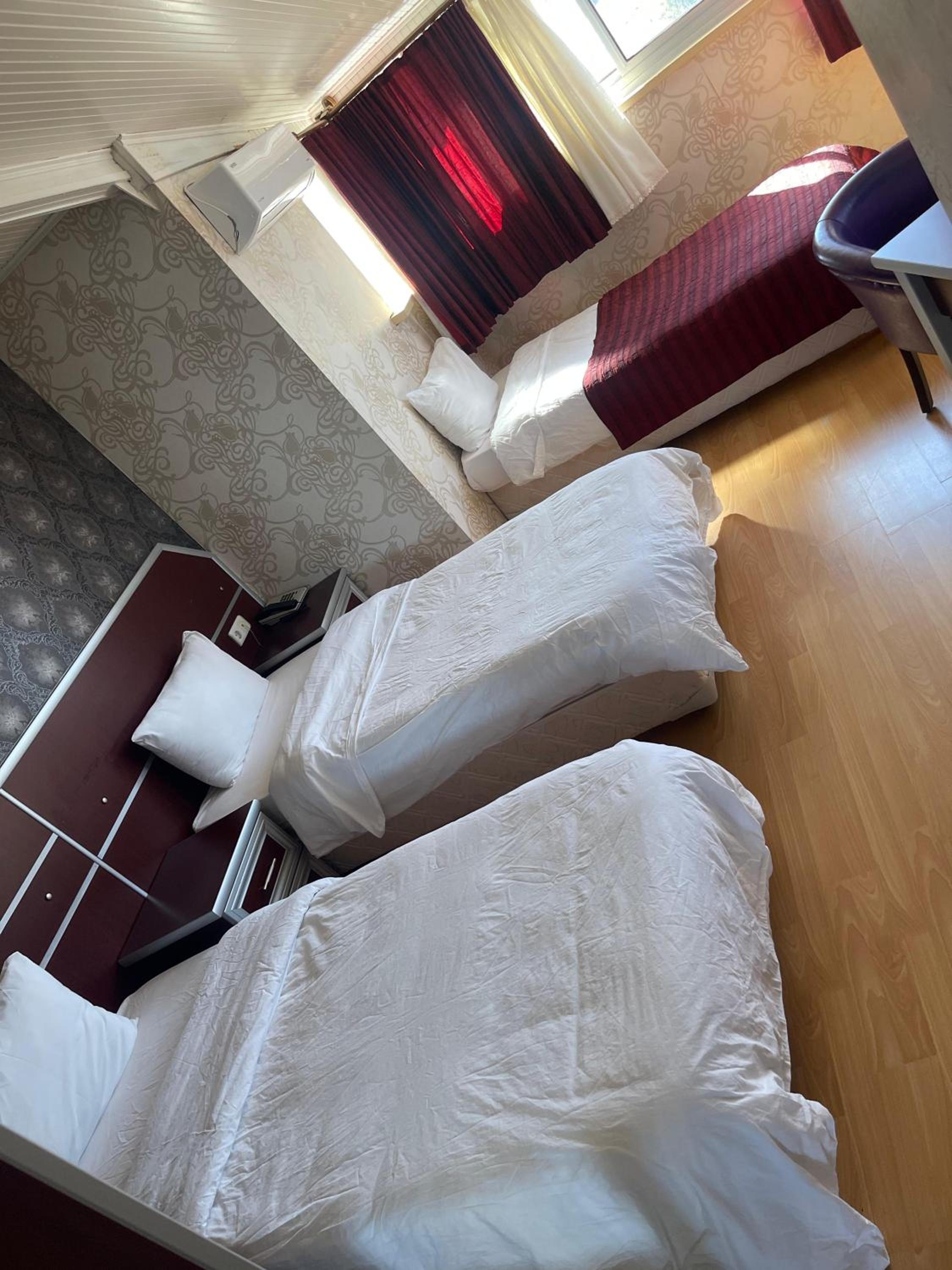 Standard Triple Room photo 2