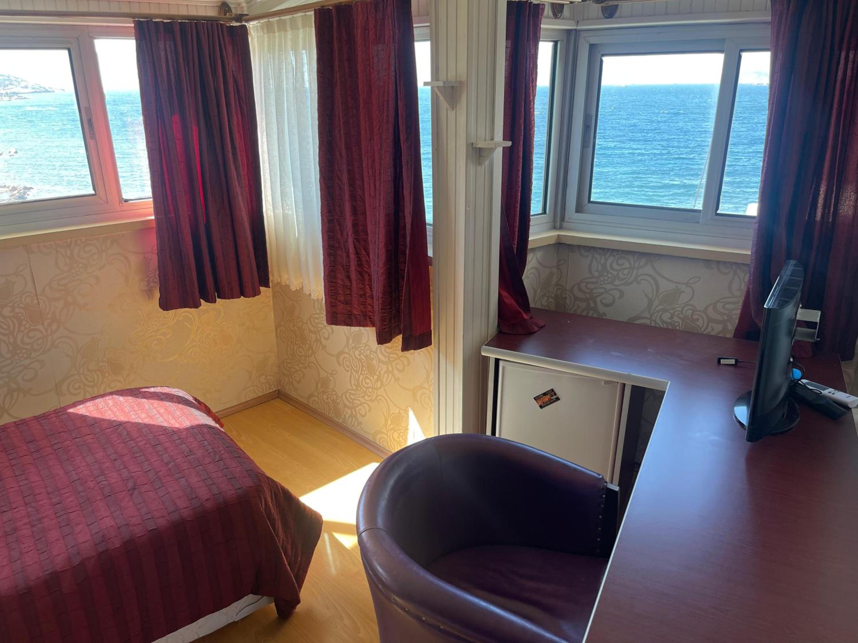 Standard Triple Room photo 3