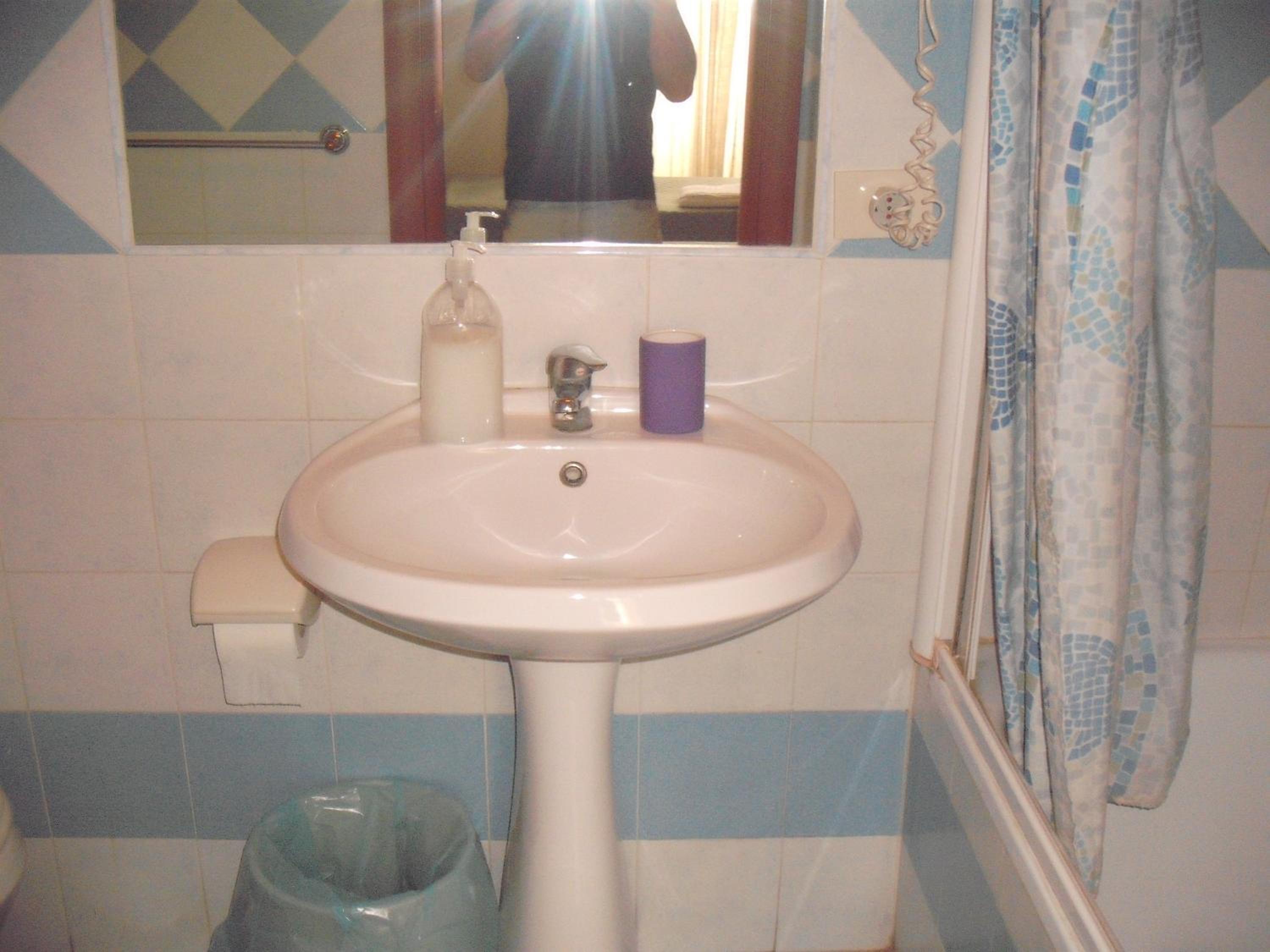 Double or Twin Room photo 2