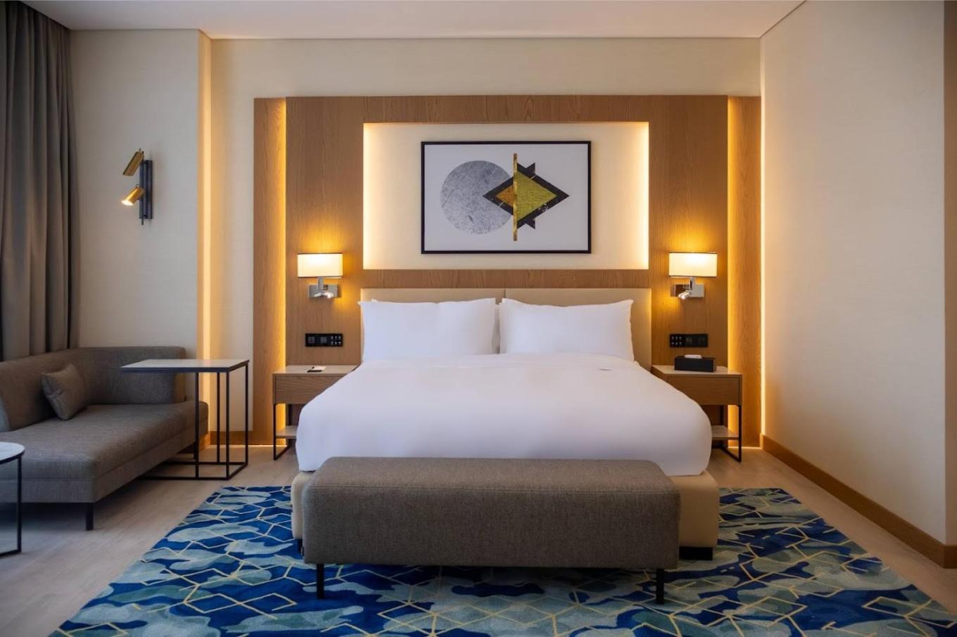 Deluxe King Room - Photo 1