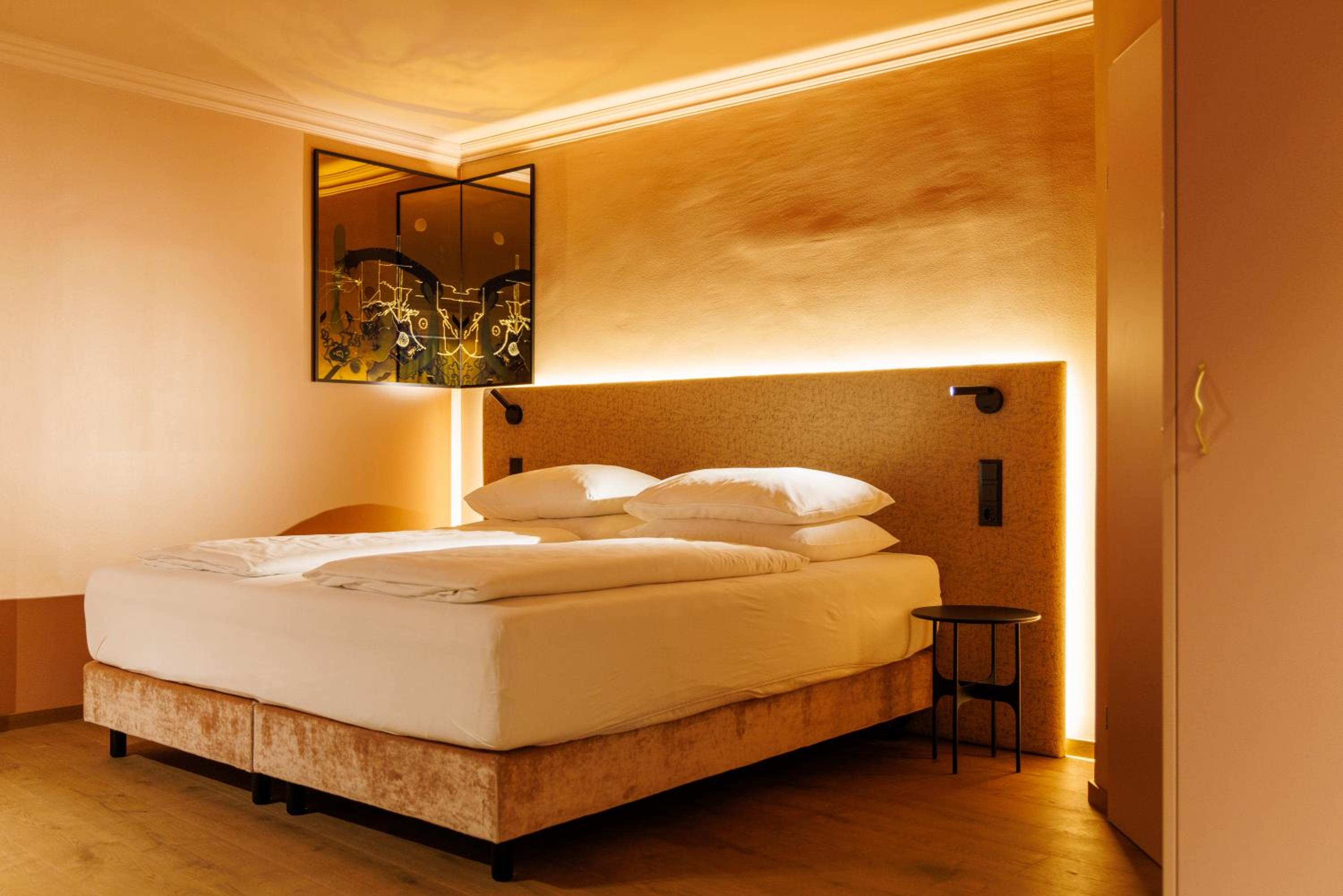 Premium Double or Twin Room photo 3