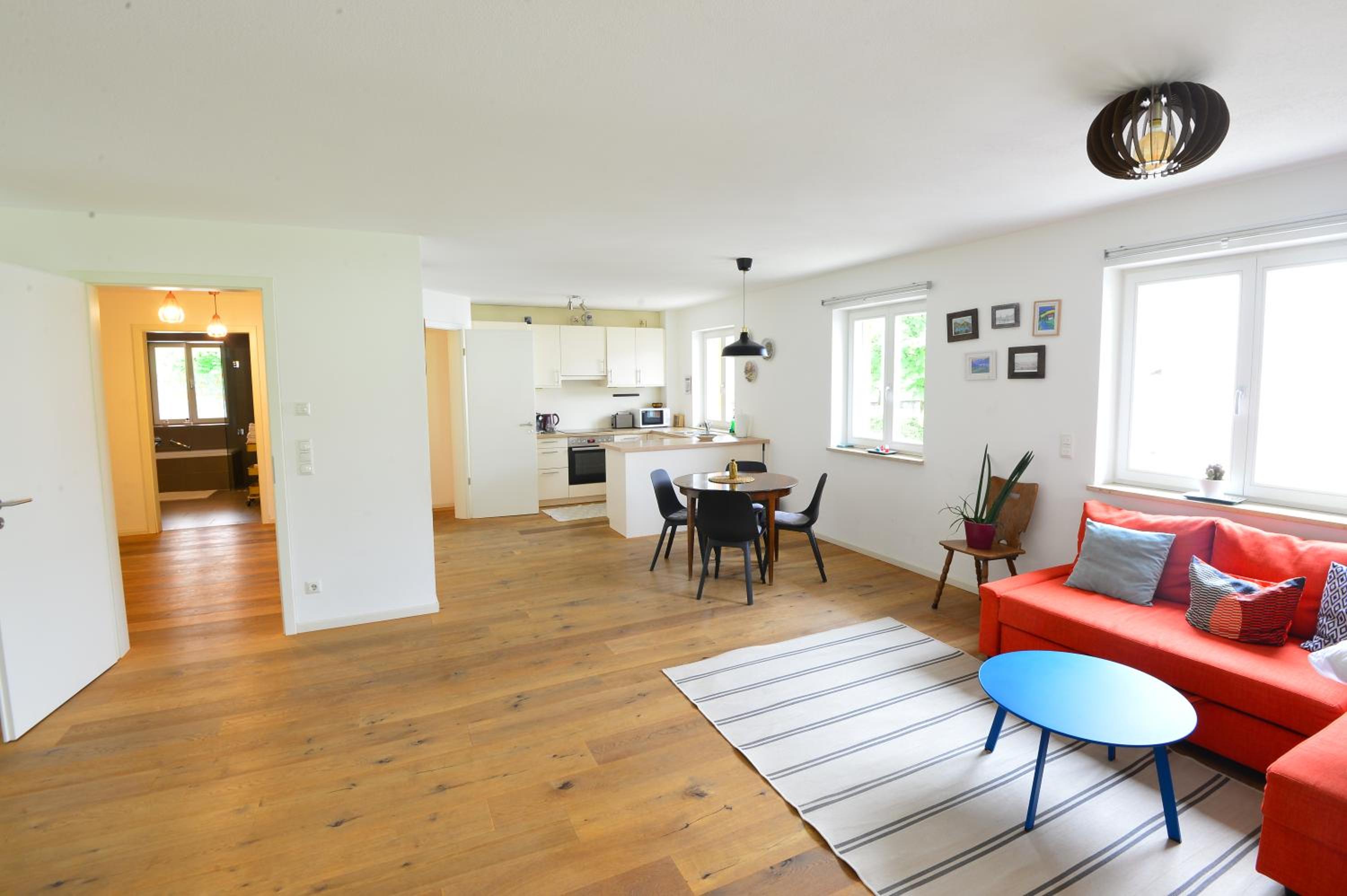 Apartment with Balcony photo 3