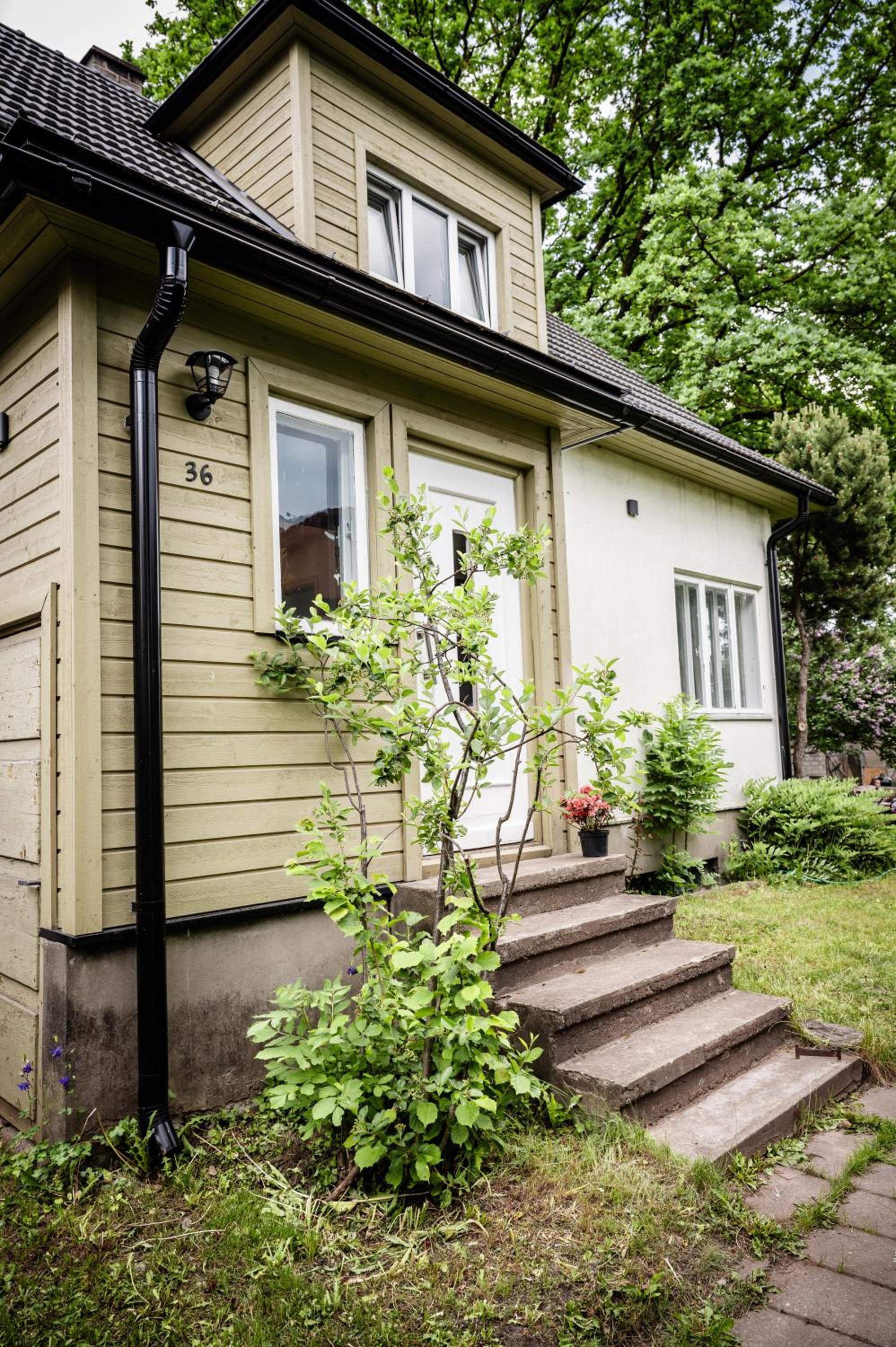 Three-Bedroom House photo 1