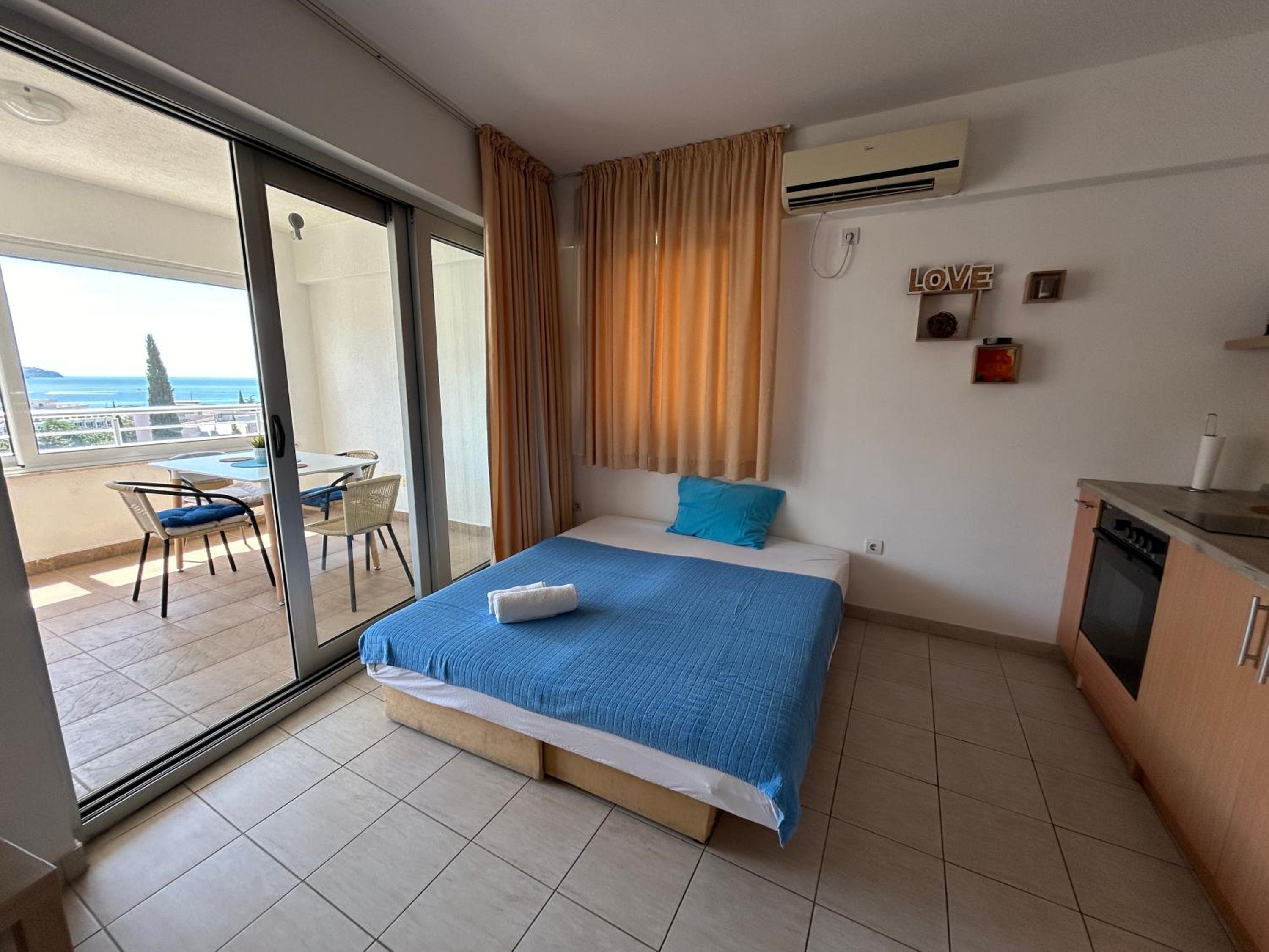 Apartment with Balcony