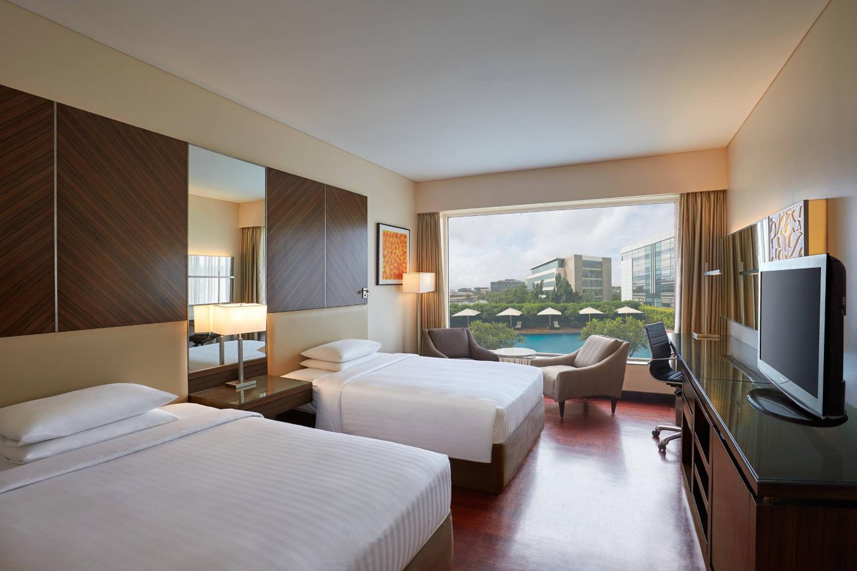 Executive Twin Room with Executive Lounge Access - 15% off on Spa and 20% off on Laundry - Photo 6