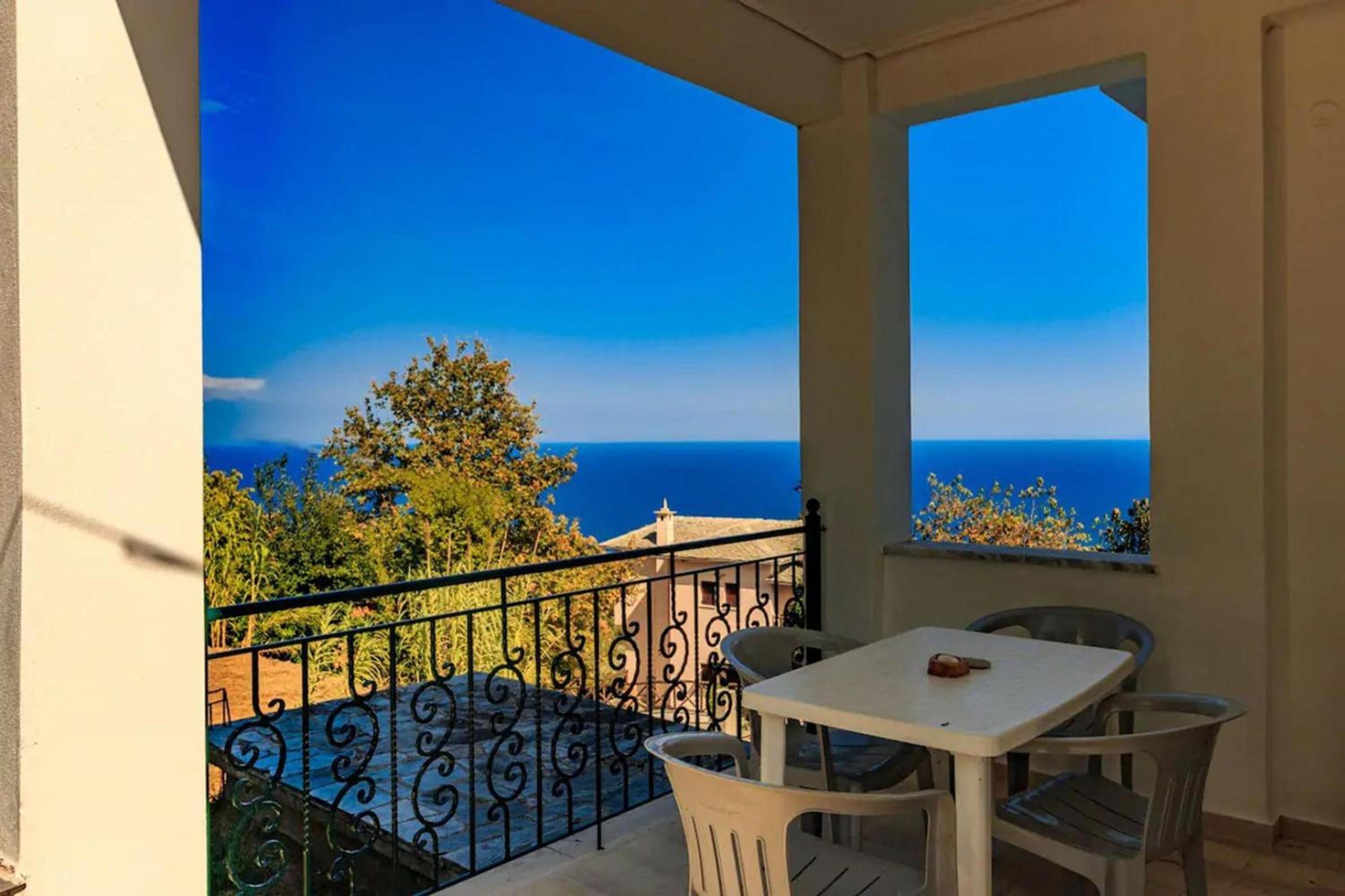 Apartment with Sea View photo 2