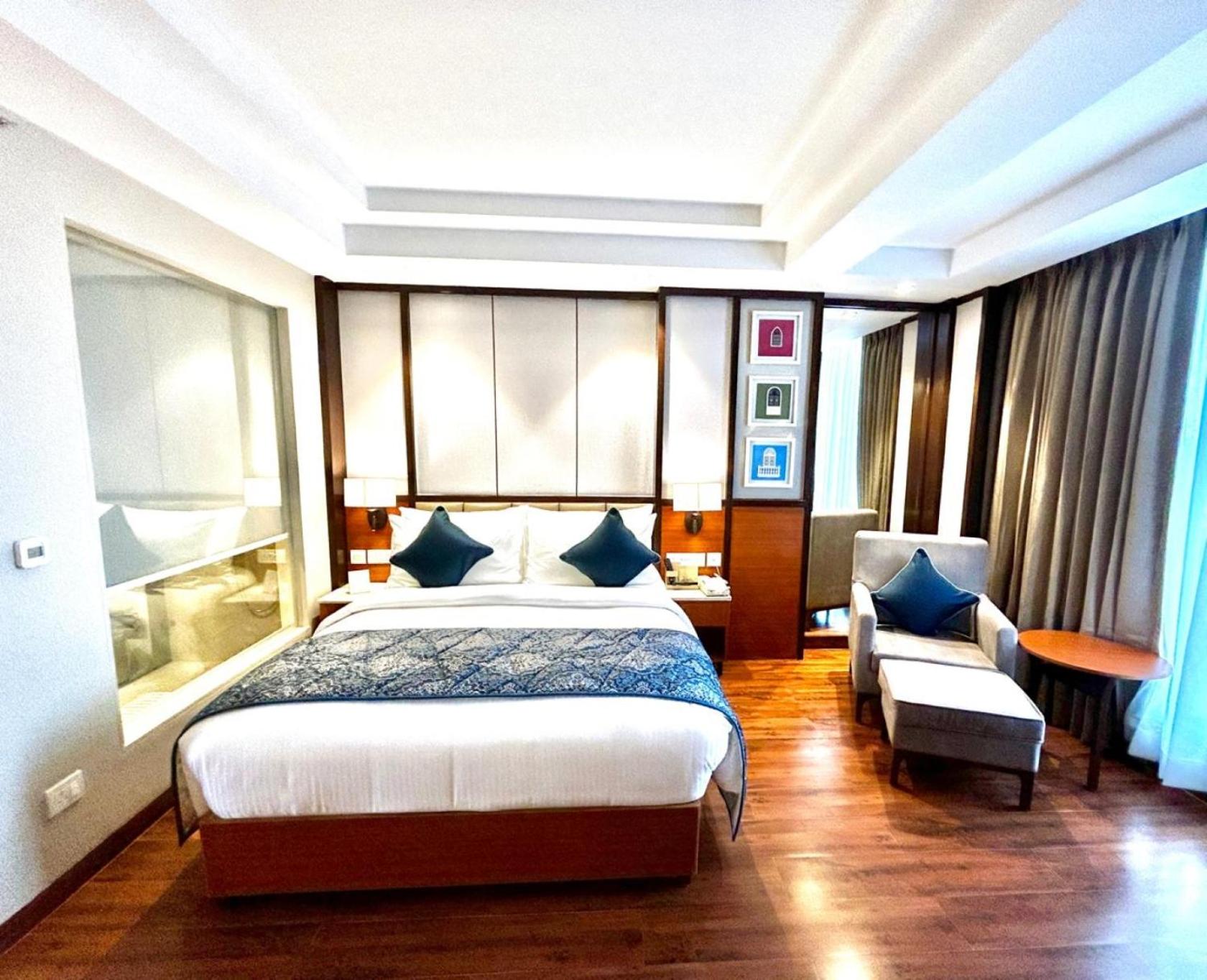 Premium King with with 1+1 complimentary beverages between 18:00–20:00 Hrs.  - Photo 16