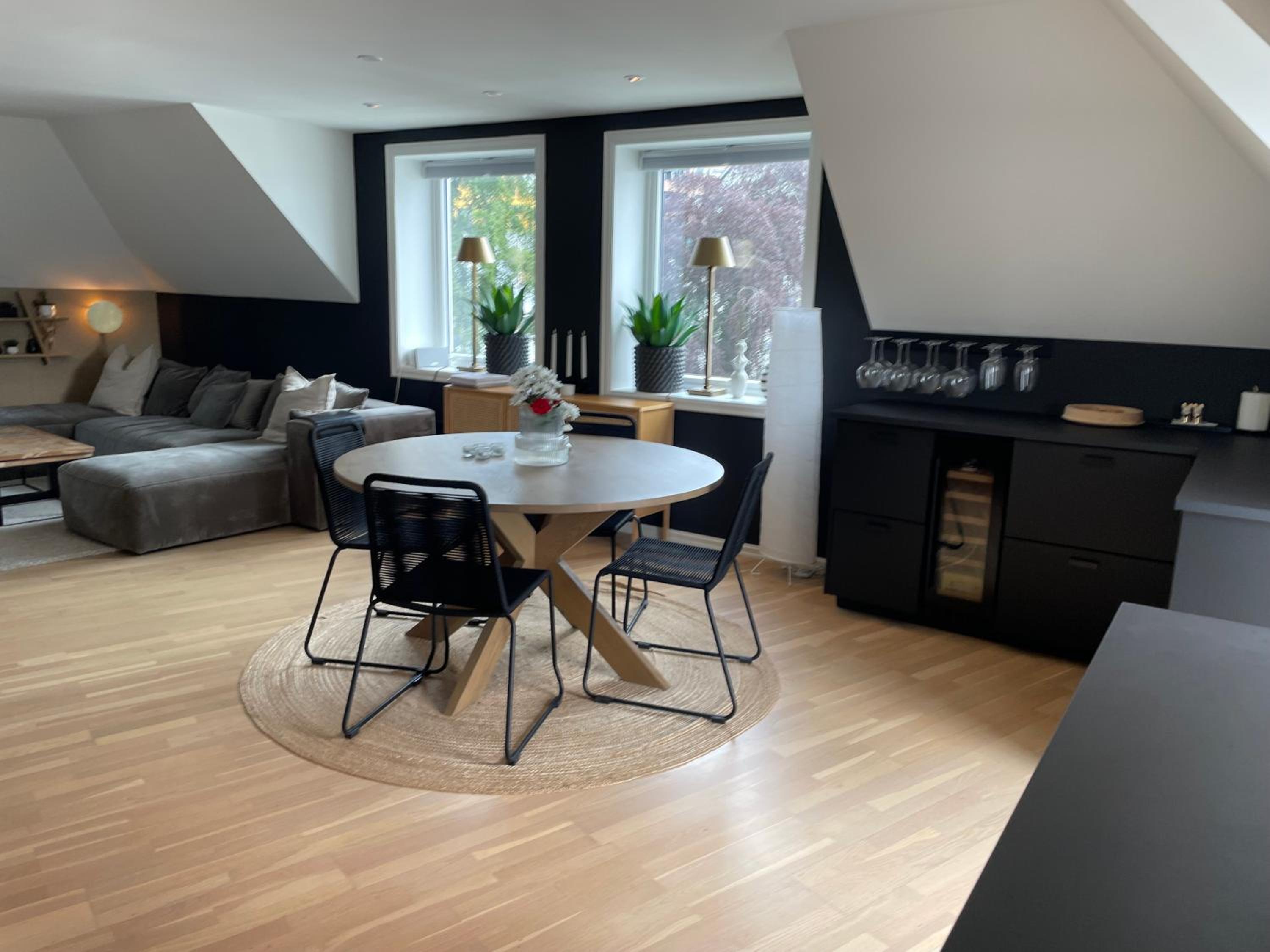 Two-Bedroom Apartment with Terrace and Sea View photo 3