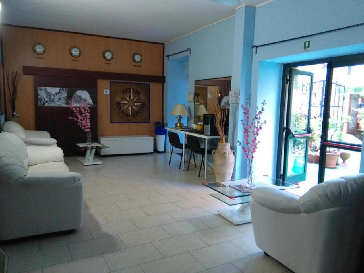Double Room - Photo 6