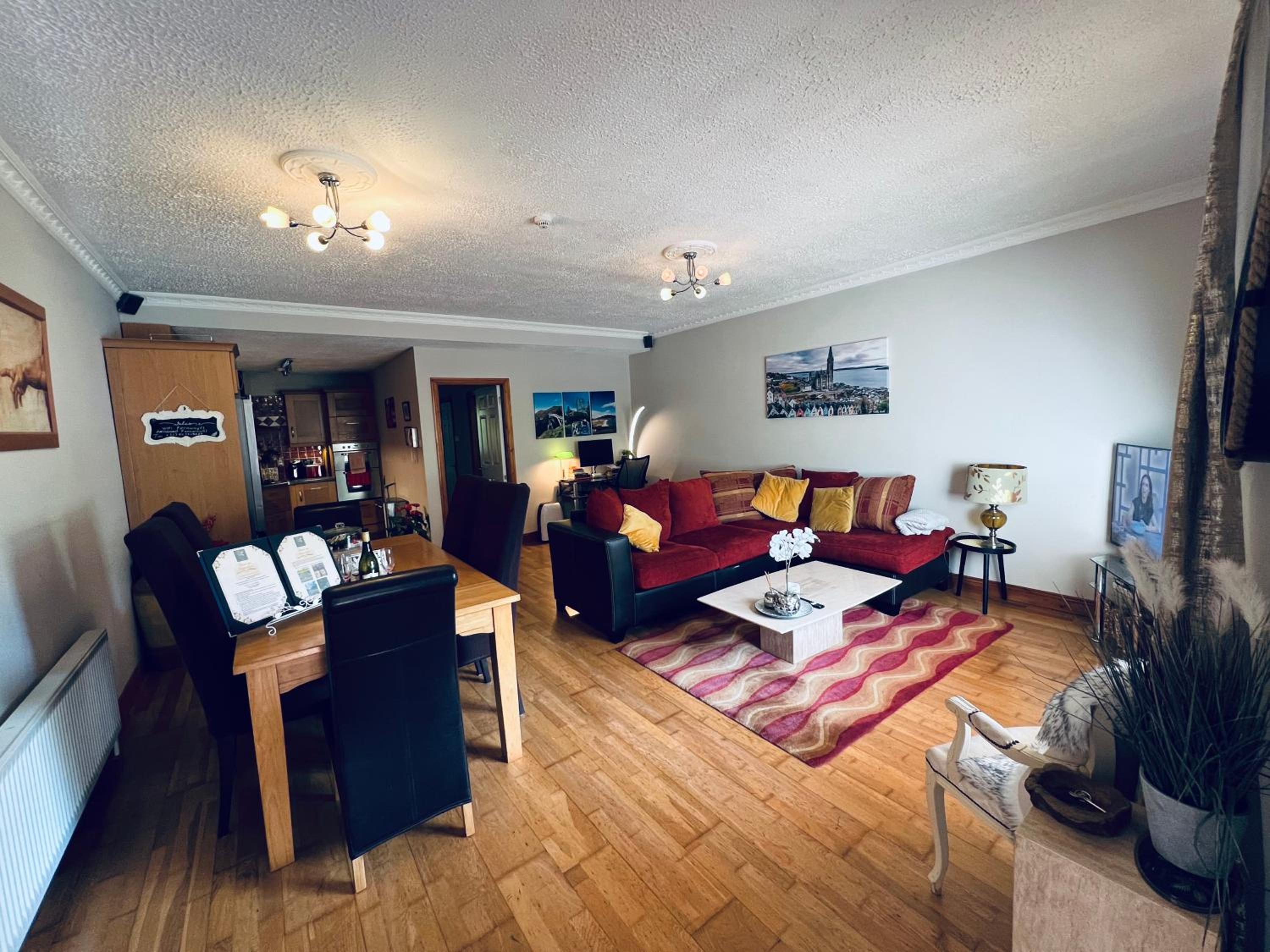 Apartment - Ground Floor - Photo 1