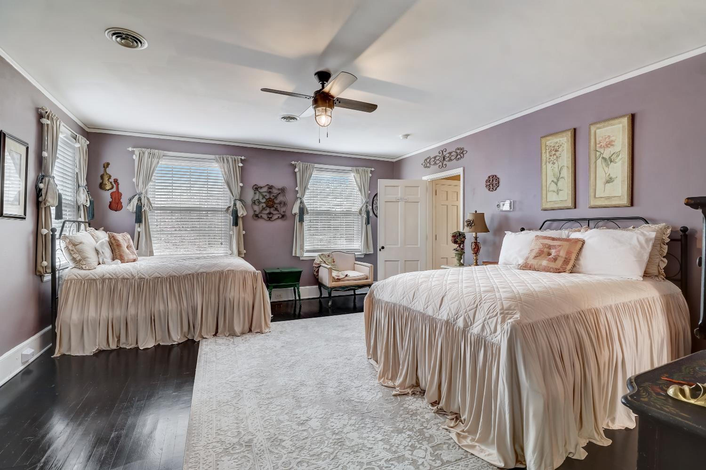 Deluxe Quadruple Room