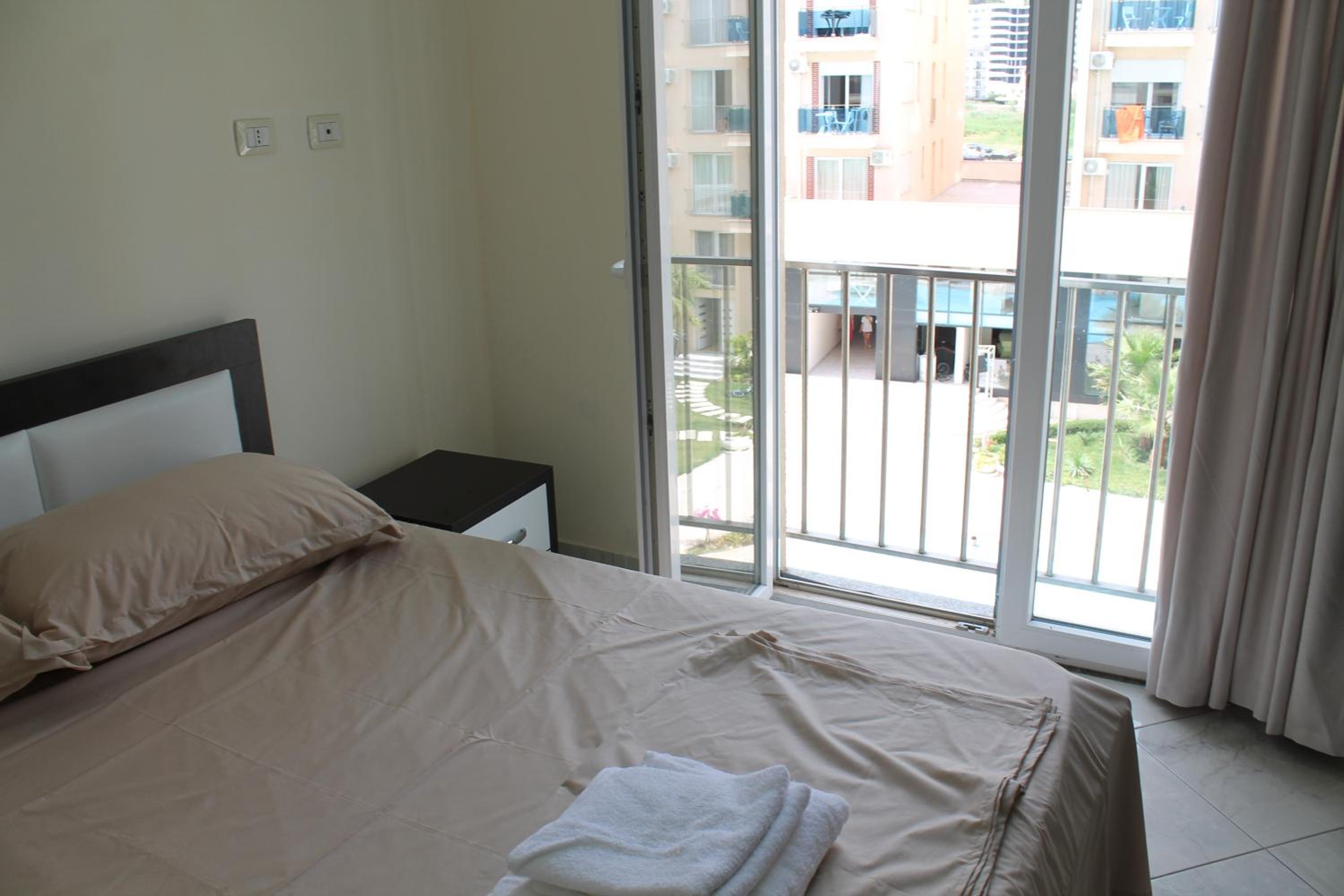 Apartment With Pool View  photo 2
