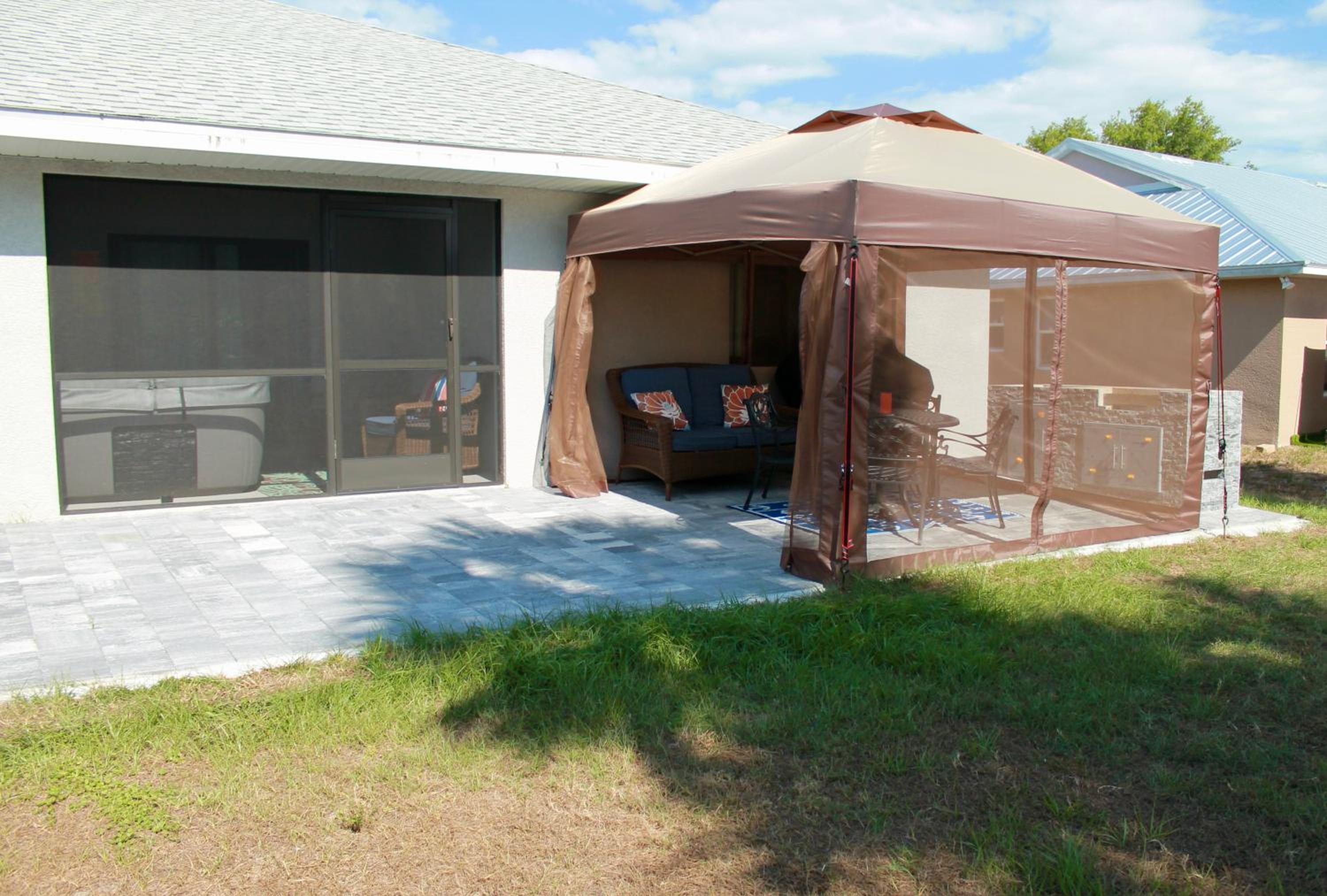 Three-Bedroom Villa photo 2
