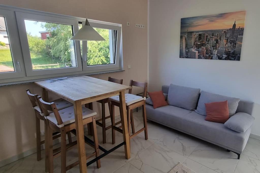 One-Bedroom Apartment photo 3