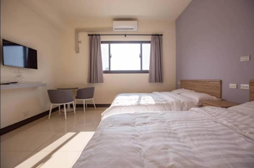 Large Double or Twin Room