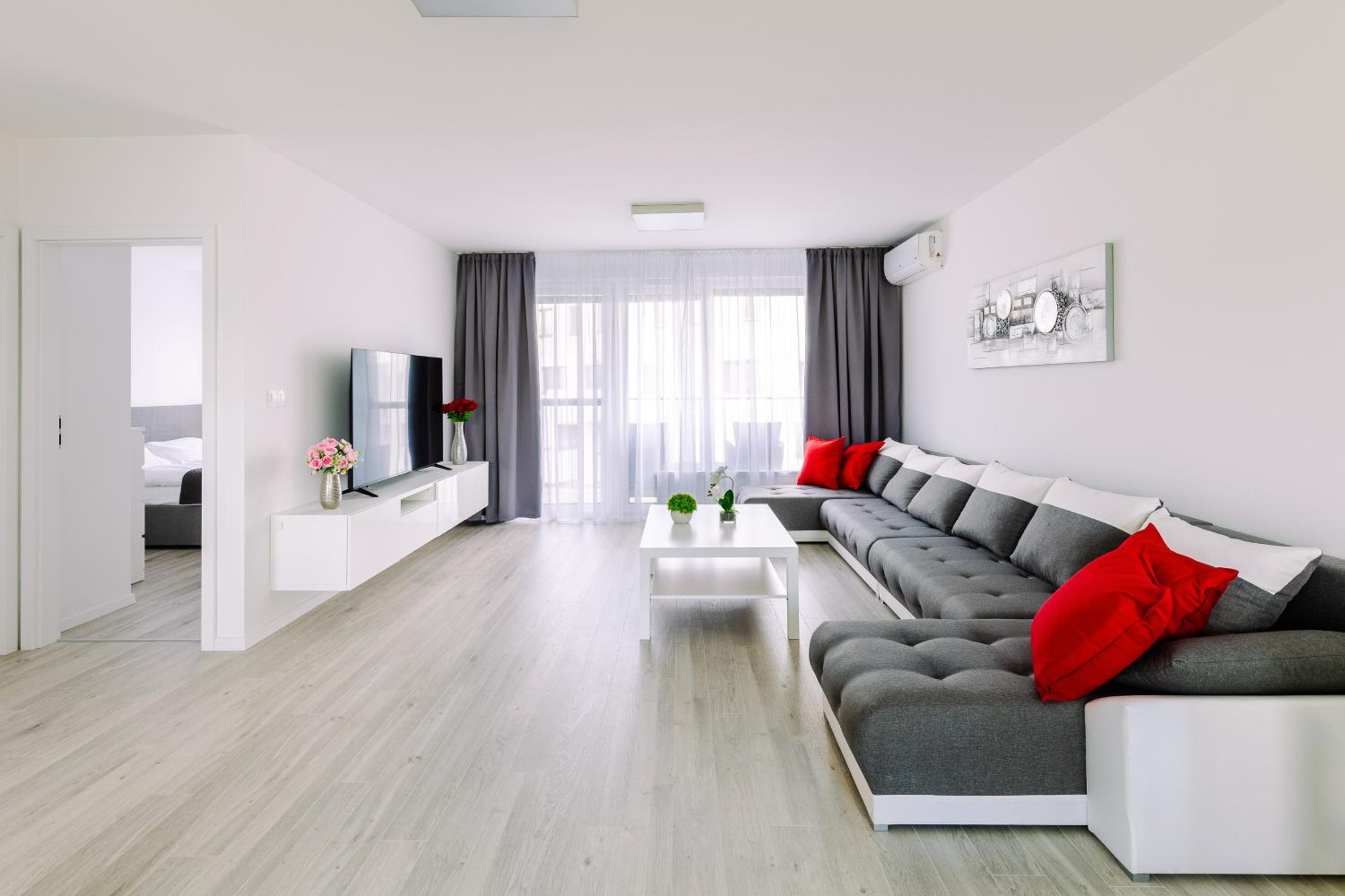 Deluxe Double Room with Balcony photo 1
