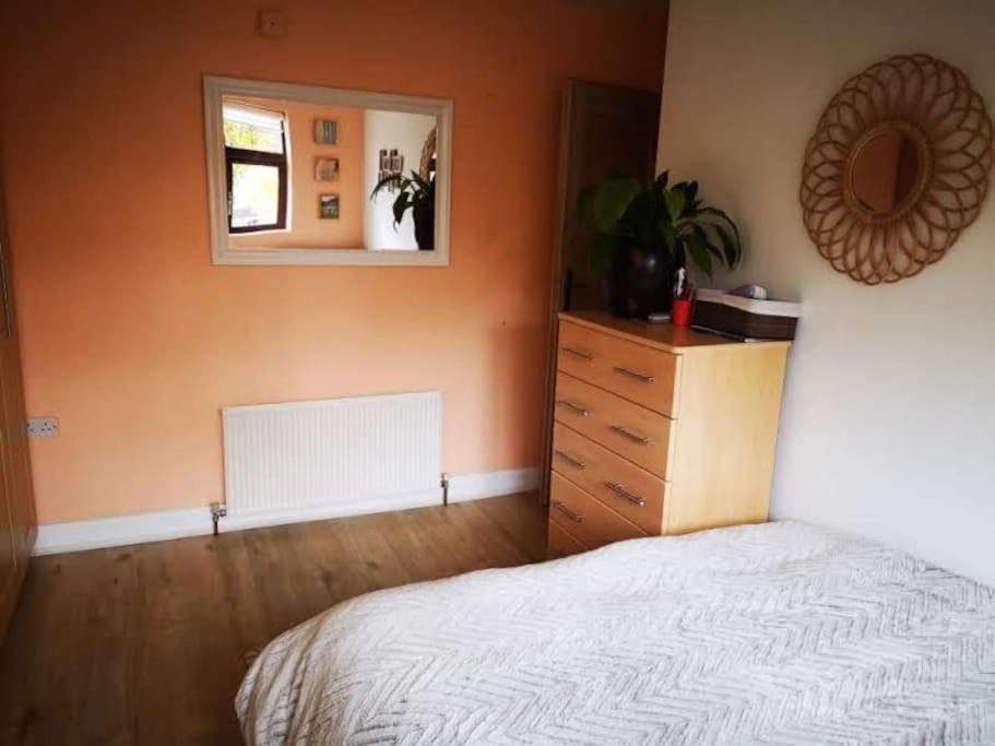 One-Bedroom House photo 1