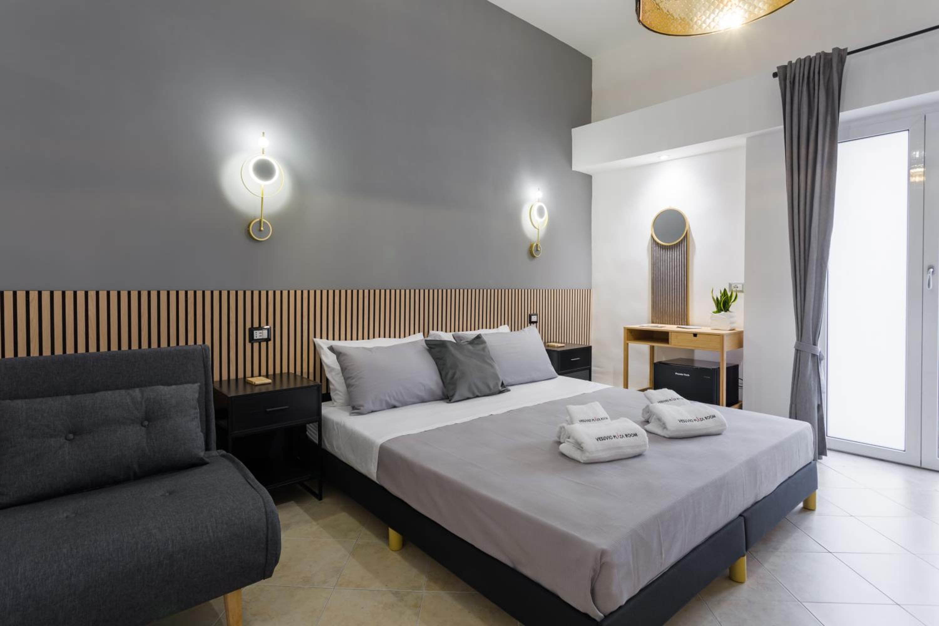 King Room with Balcony photo 3