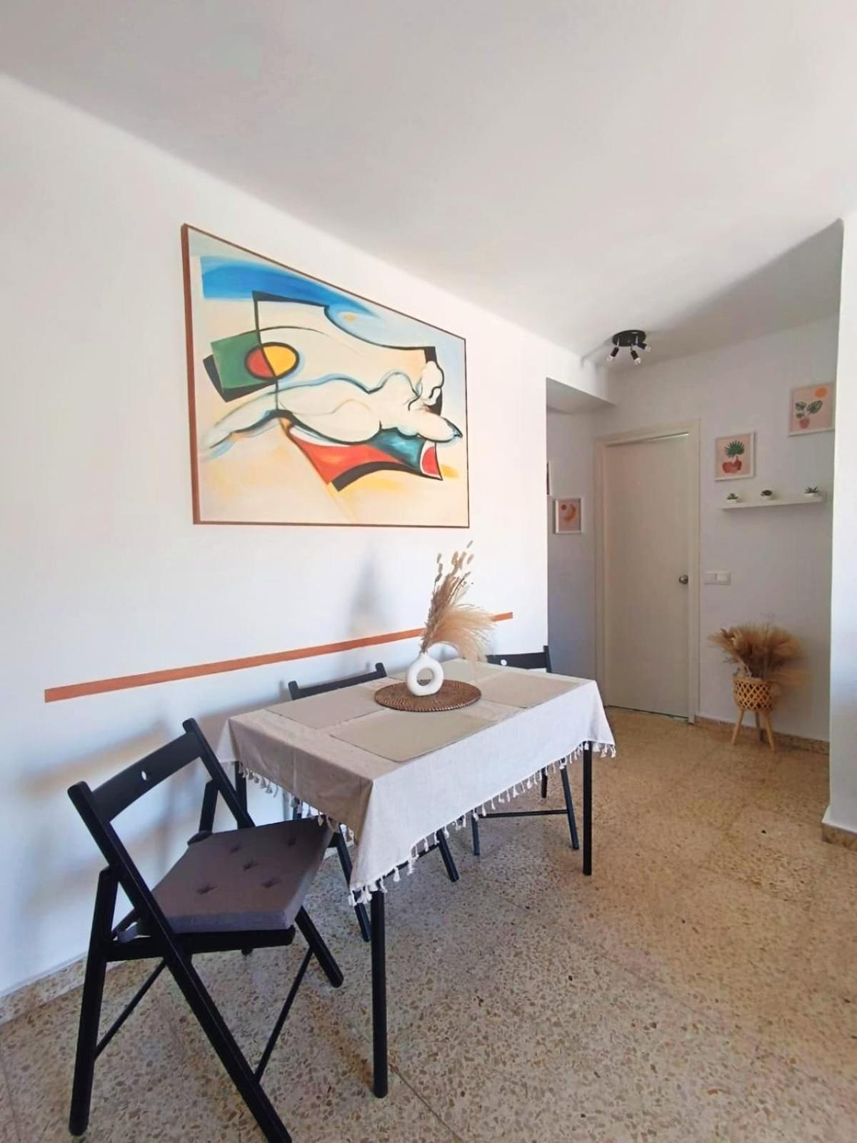 Three-Bedroom Apartment photo 2