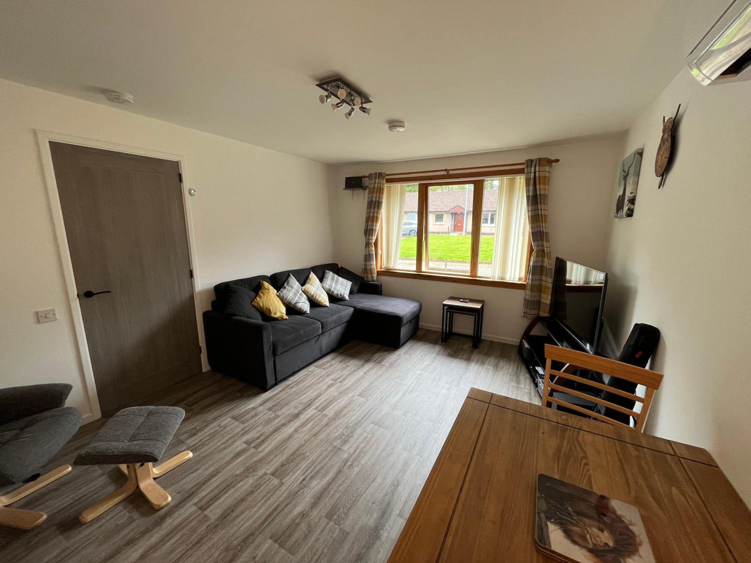 One-Bedroom House photo 1