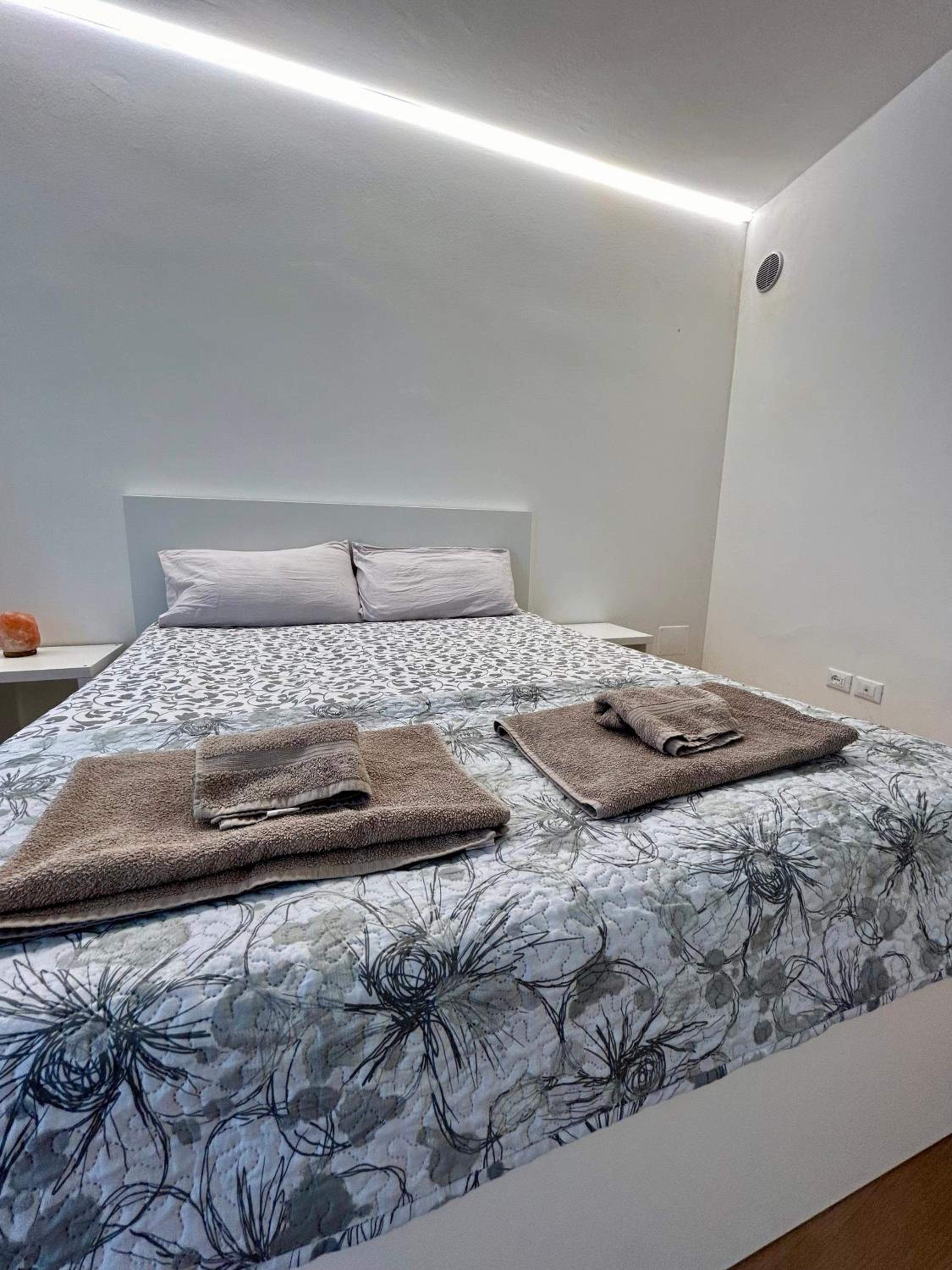 Studio Apartment photo 3