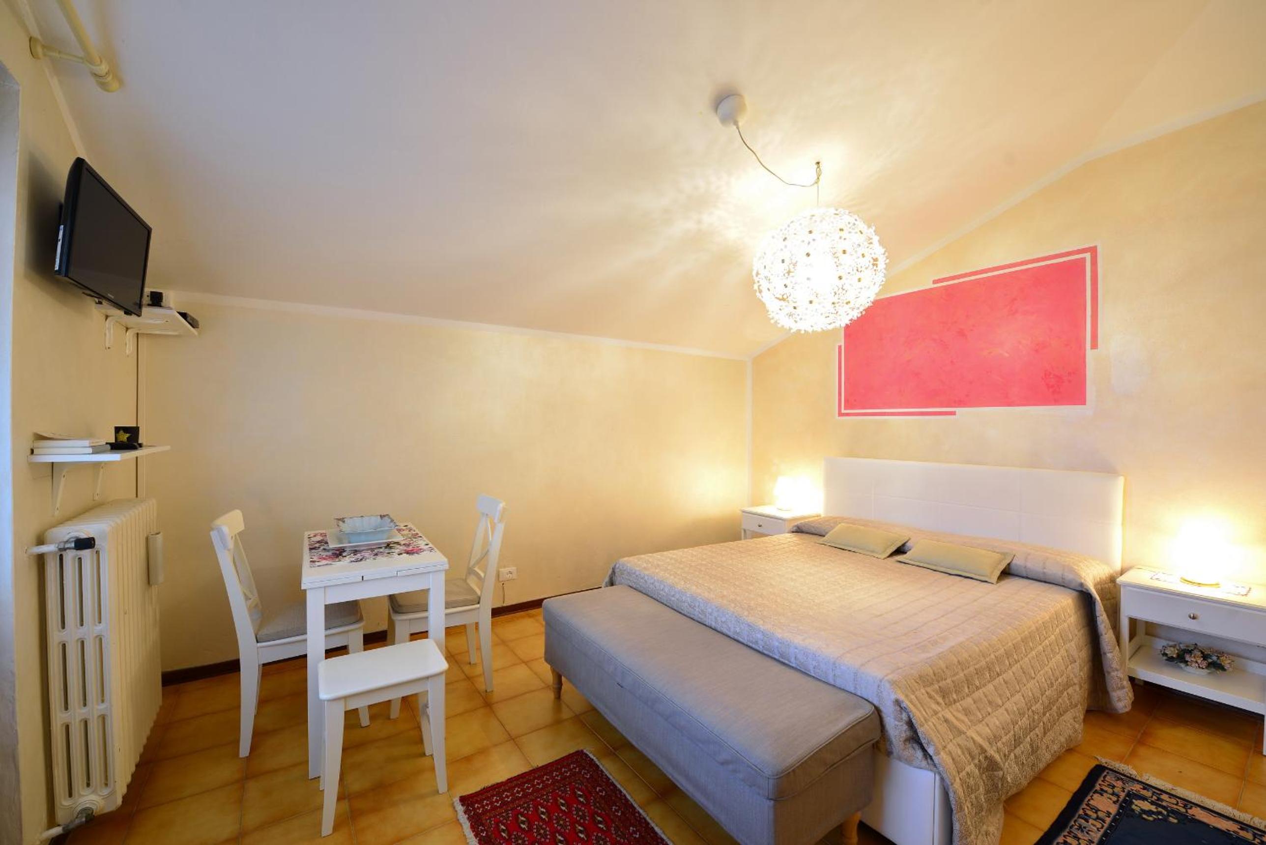 Suite with Lake View
