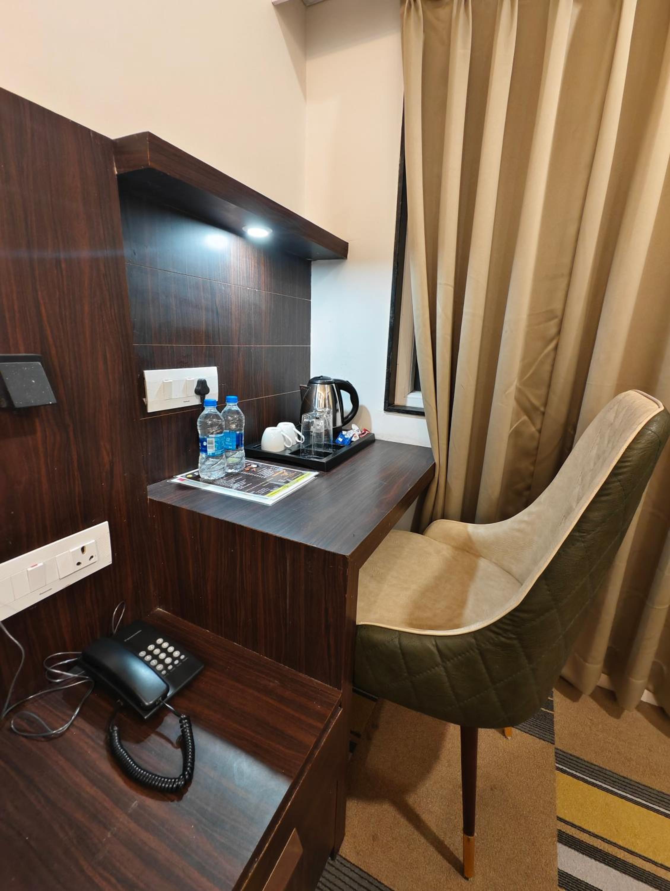 Super Deluxe Room - Photo 2