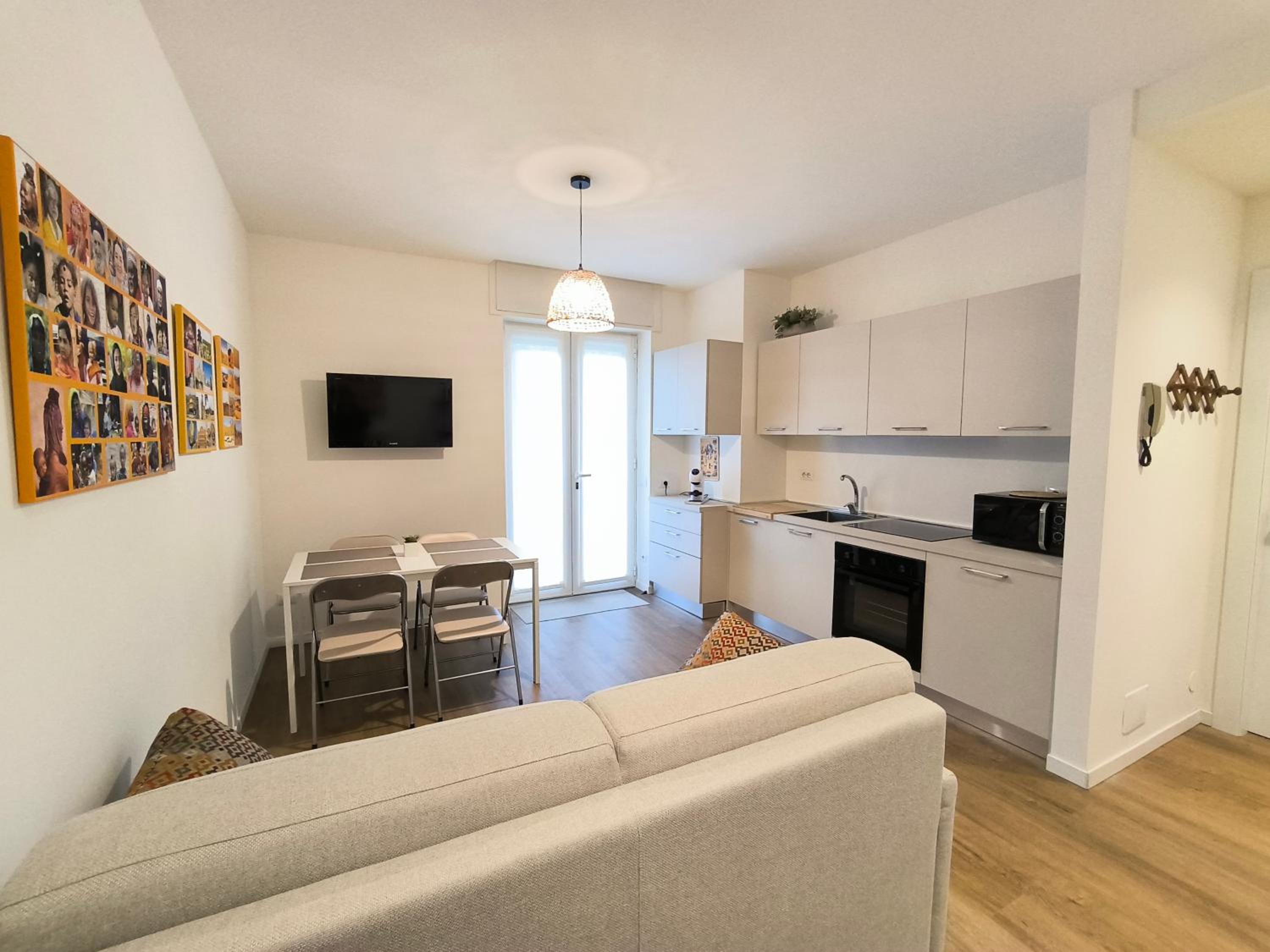 One-Bedroom Apartment photo 2