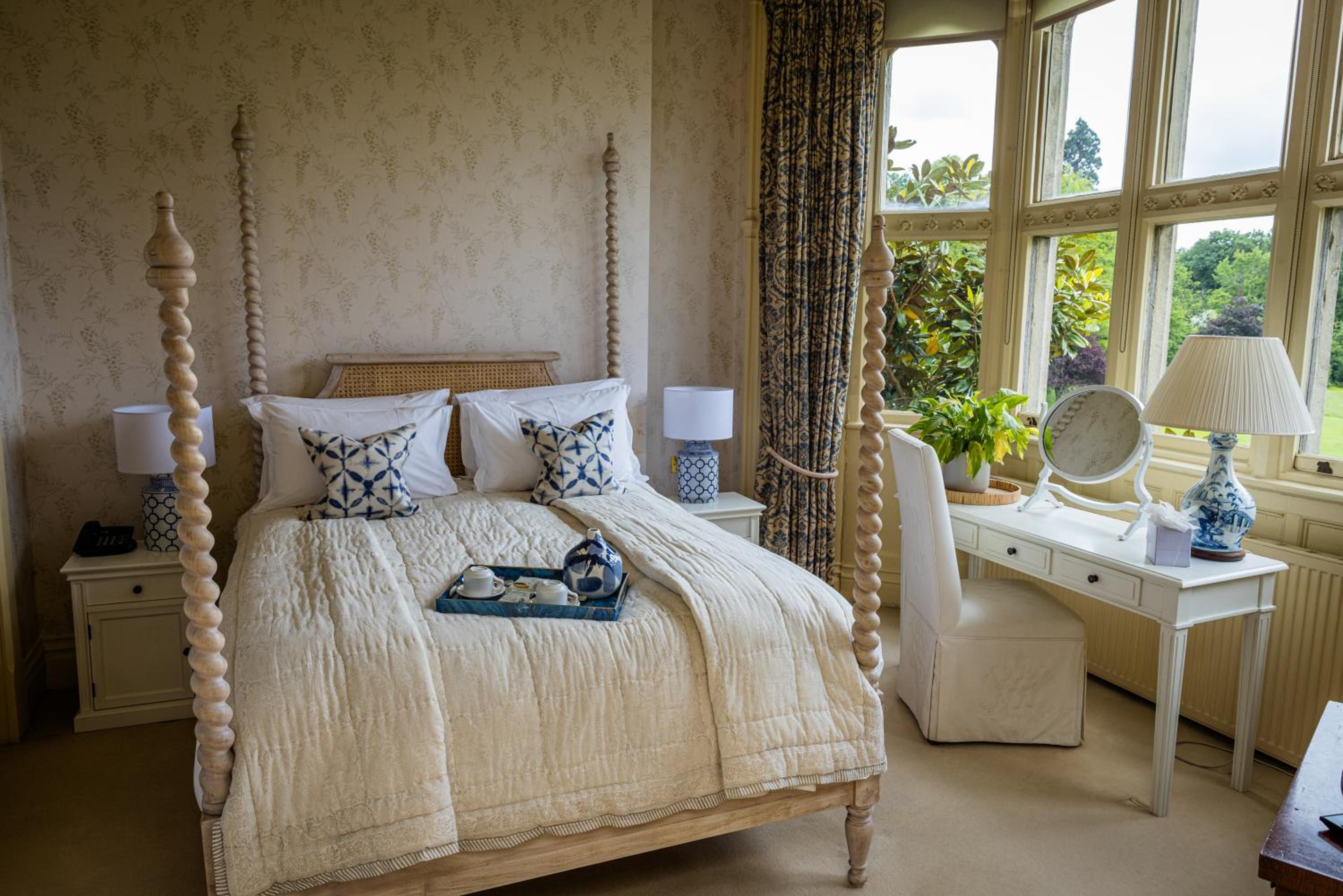 Deluxe King Suite