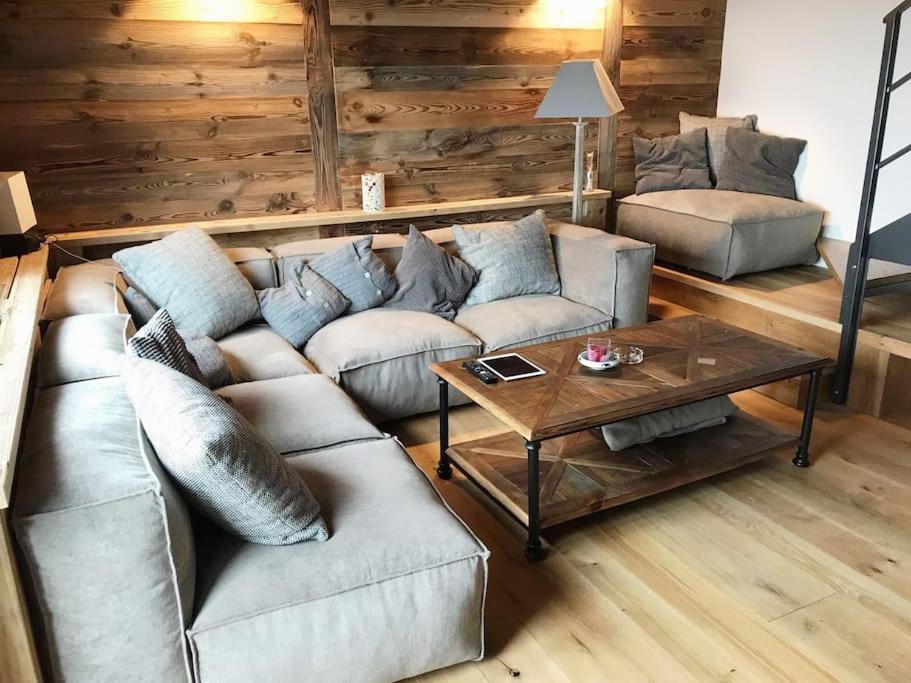 Three-Bedroom Apartment photo 1