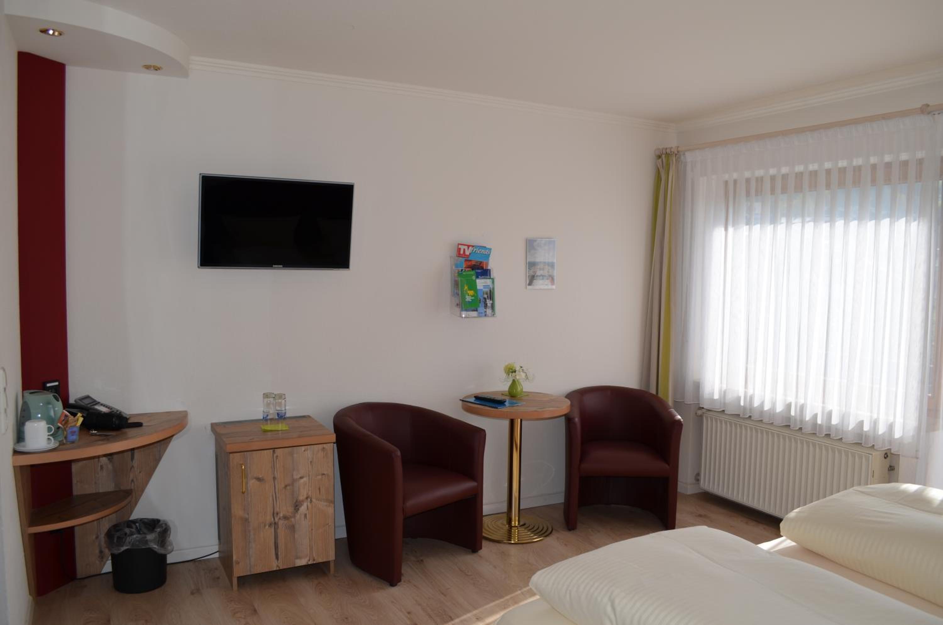Comfort Double Room with Balcony - Photo 5