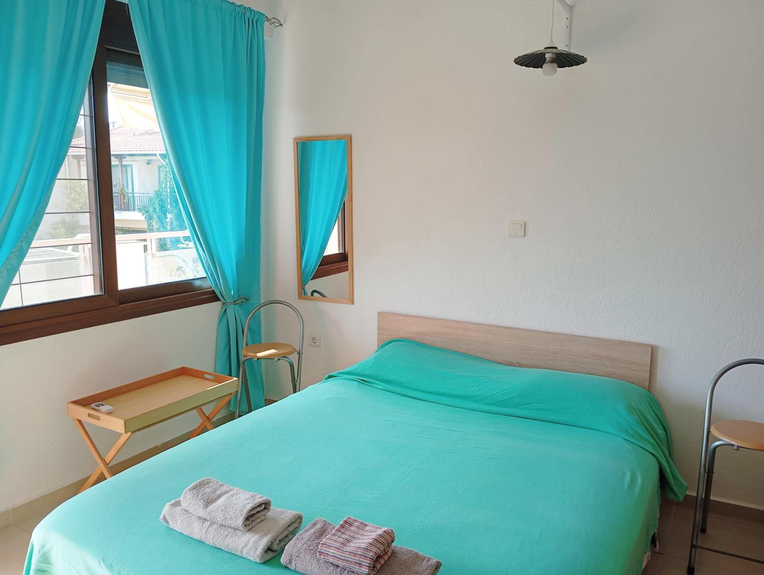 One-Bedroom House photo 1