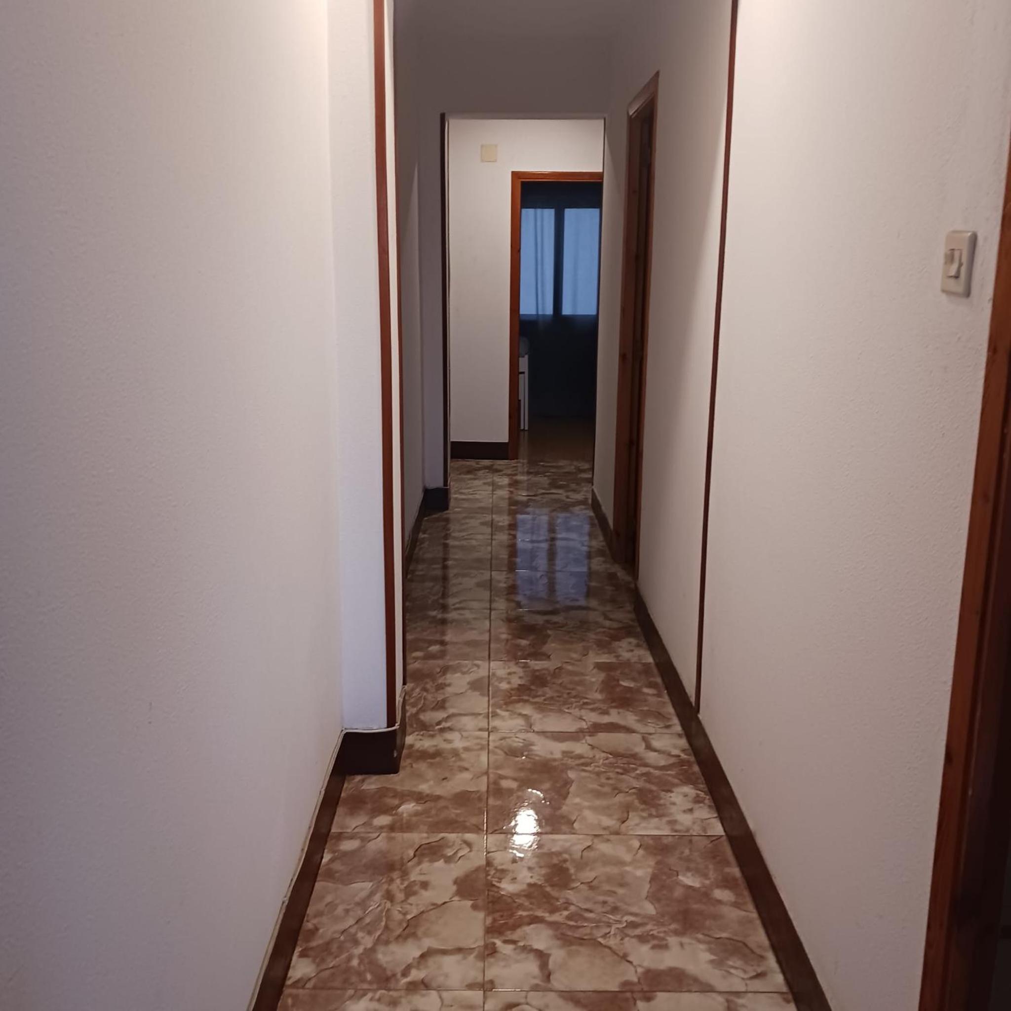Apartment photo 2