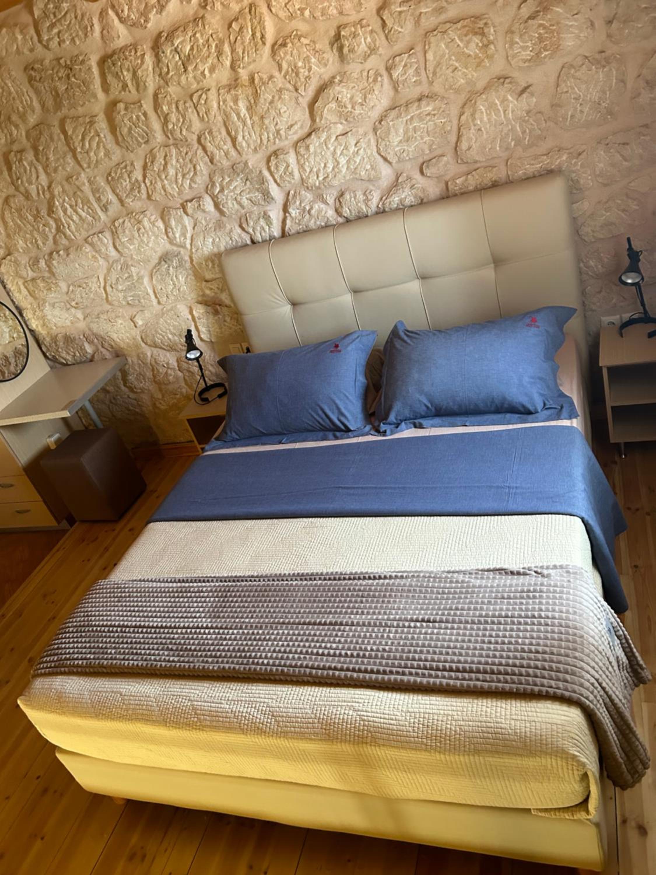 One-Bedroom House photo 3